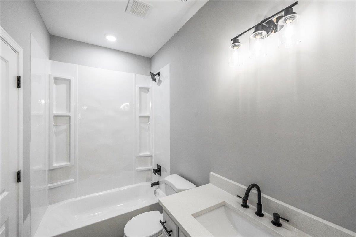 2844 Nathan Ave Property Photo 17