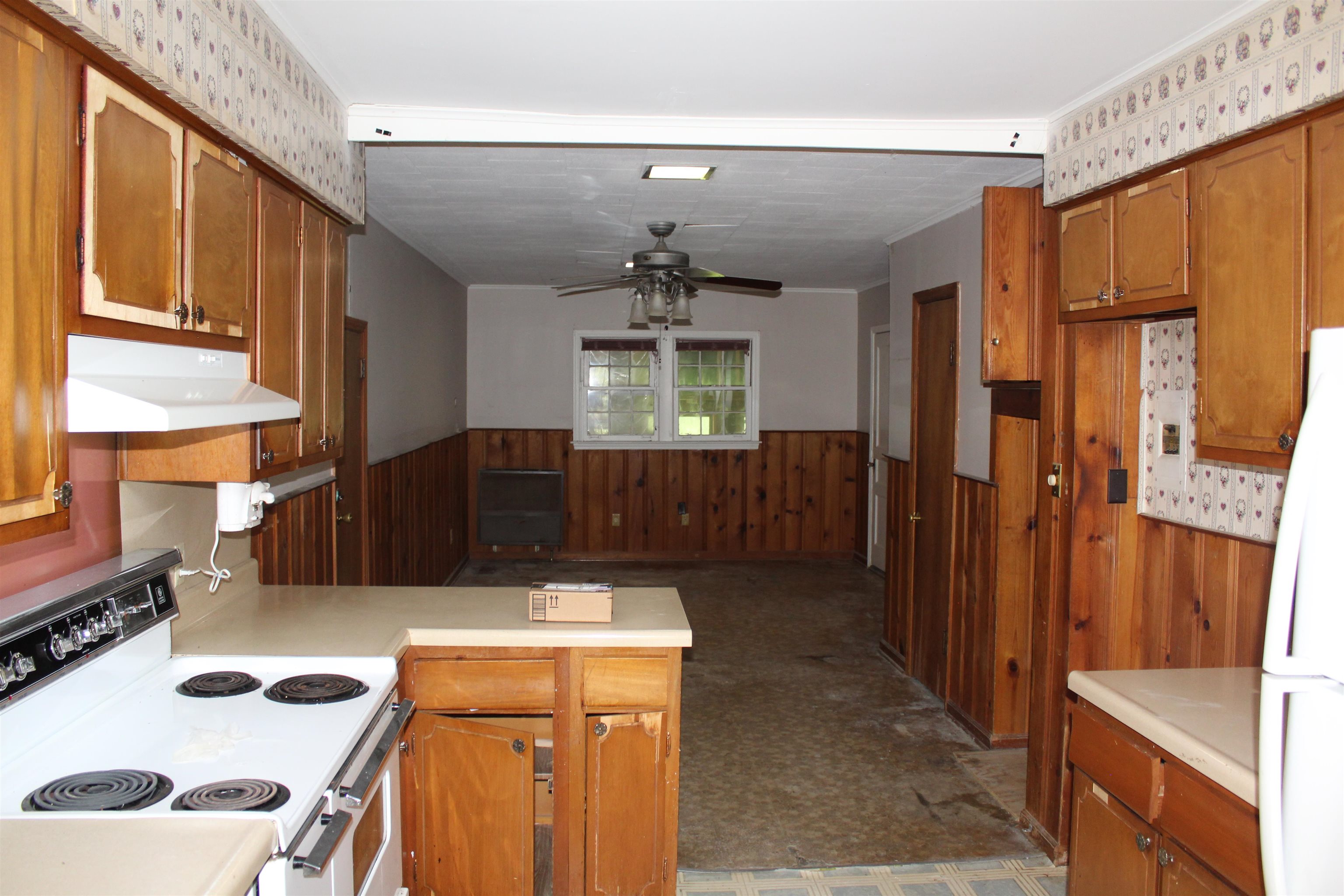 935 Parkhaven Ln Property Photo 3