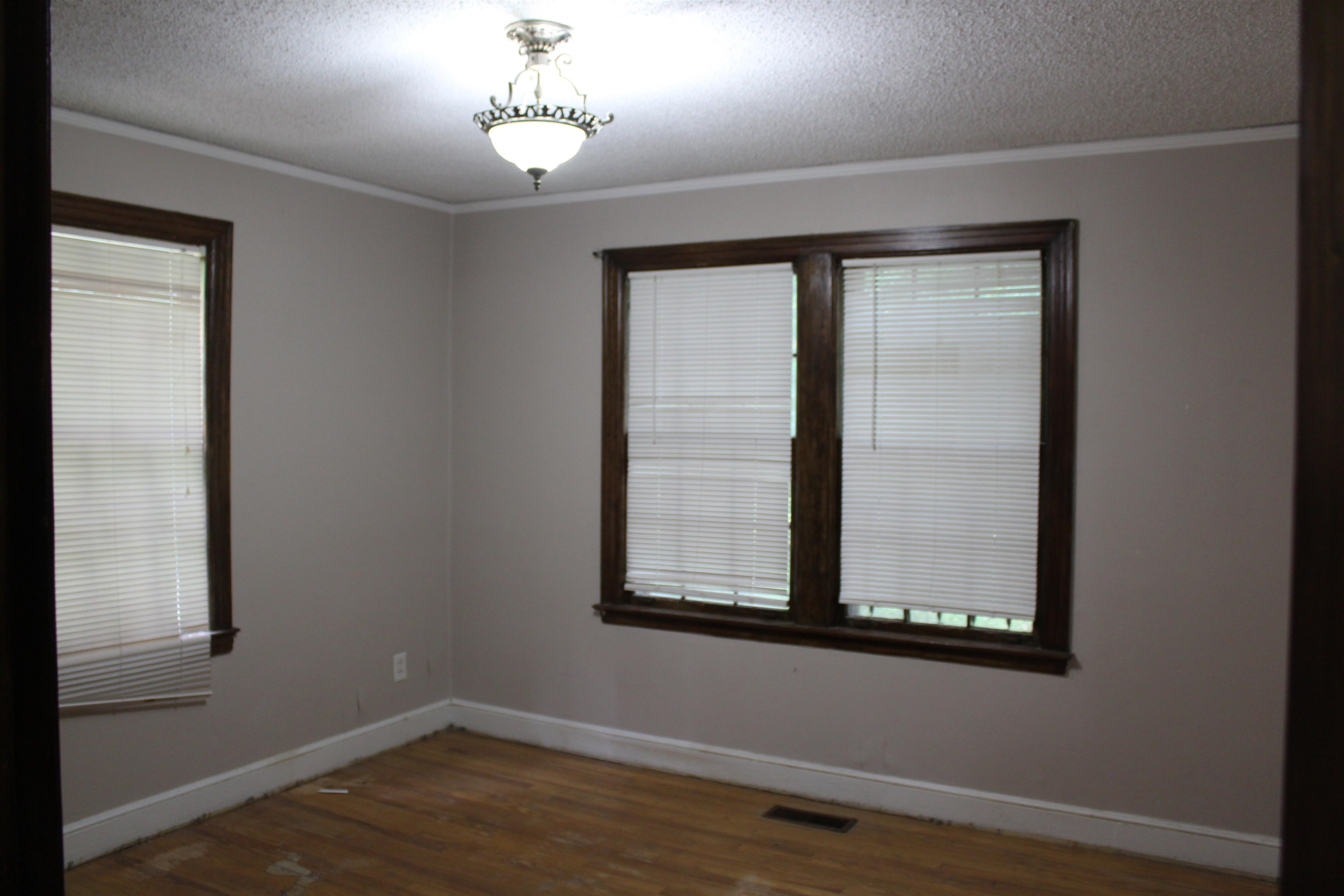935 Parkhaven Ln Property Photo 8