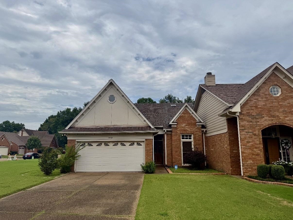 4018 ROLLING GREEN DR Property Photo 1