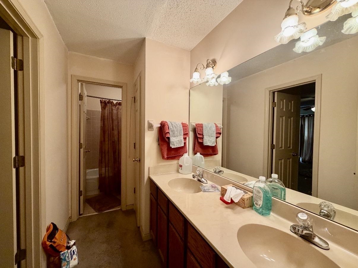 4018 Rolling Green Dr Property Photo 14
