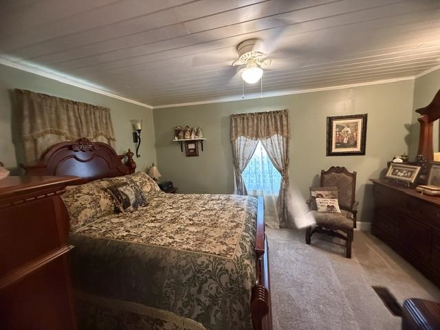 218 S Elm St Property Photo 5