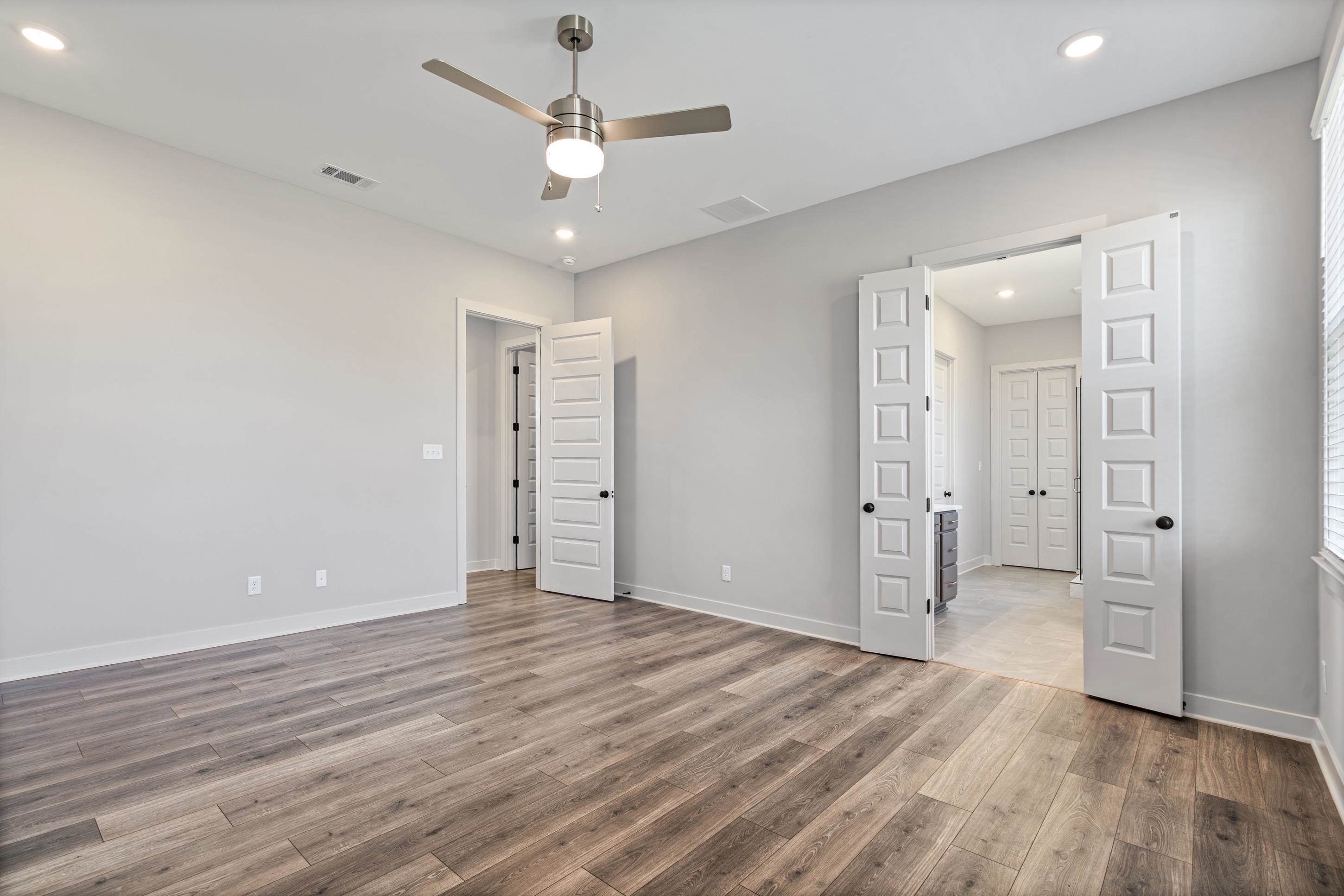 400 Oak Haven Cir Property Photo 13