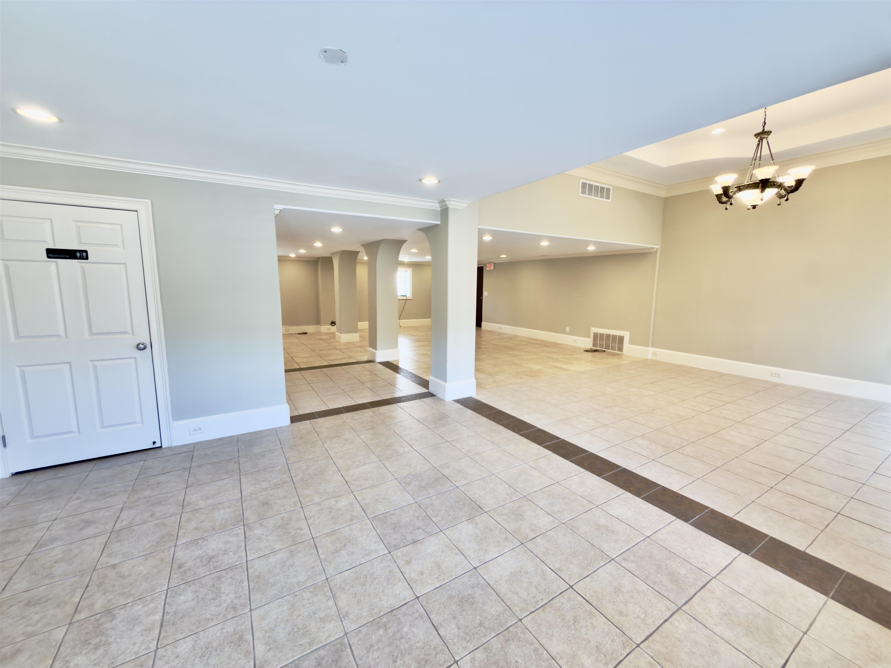 765 Chaney Dr Property Photo 4