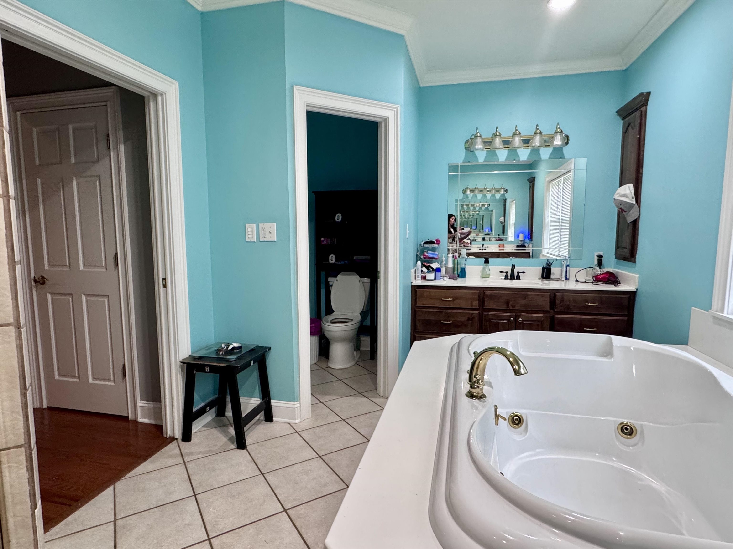 809 Twelve Oaks Dr Property Photo 16