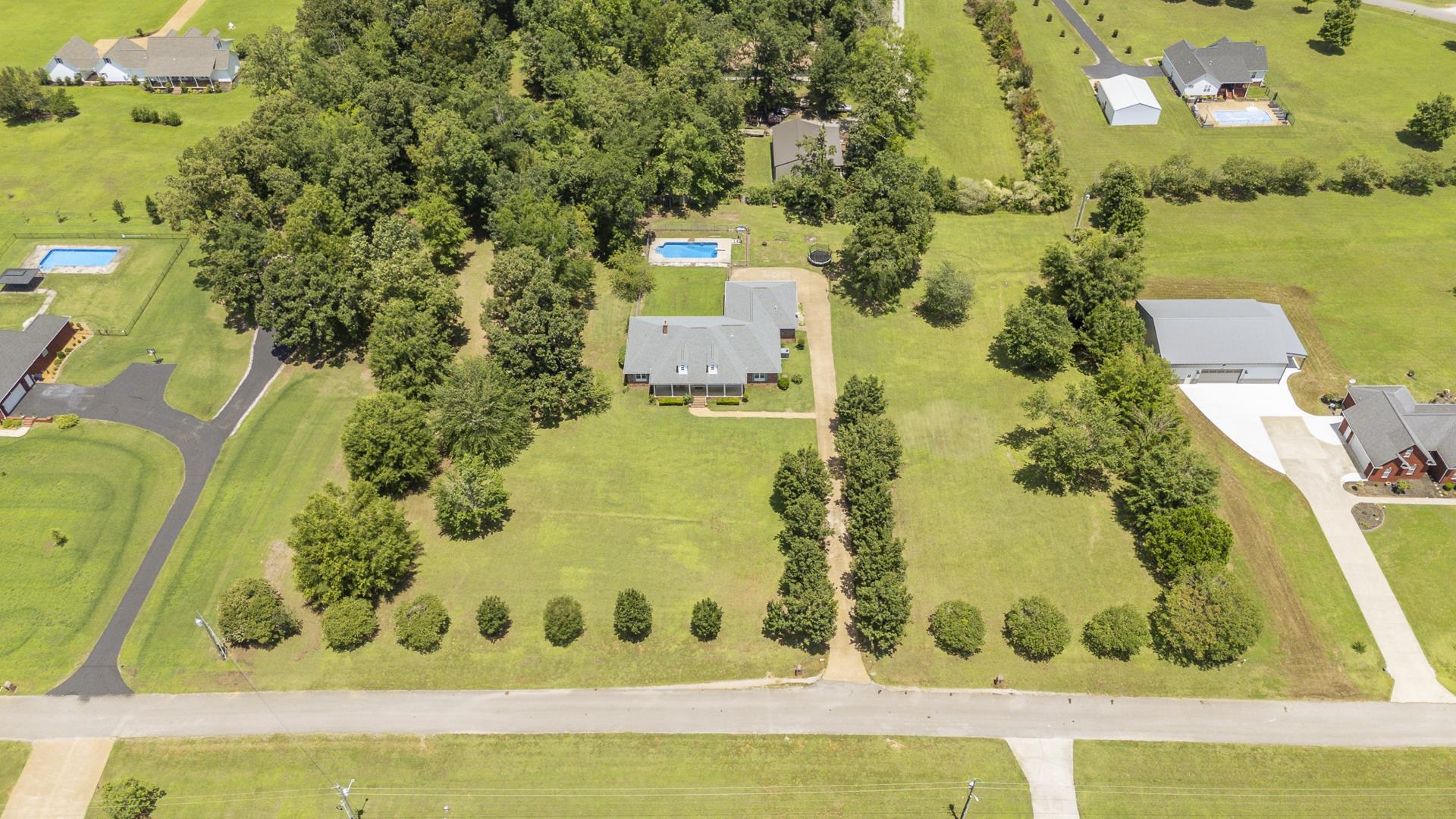 809 Twelve Oaks Dr Property Photo 34