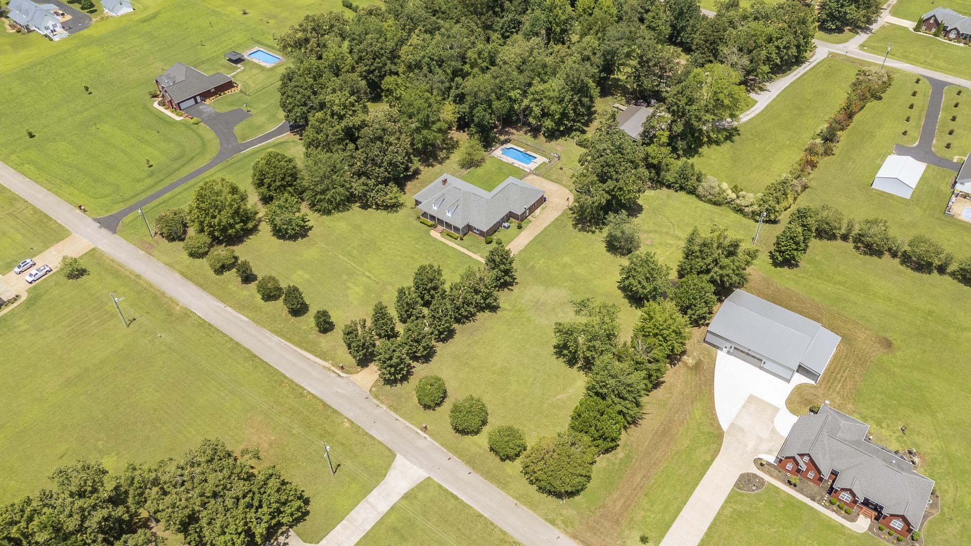 809 Twelve Oaks Dr Property Photo 36