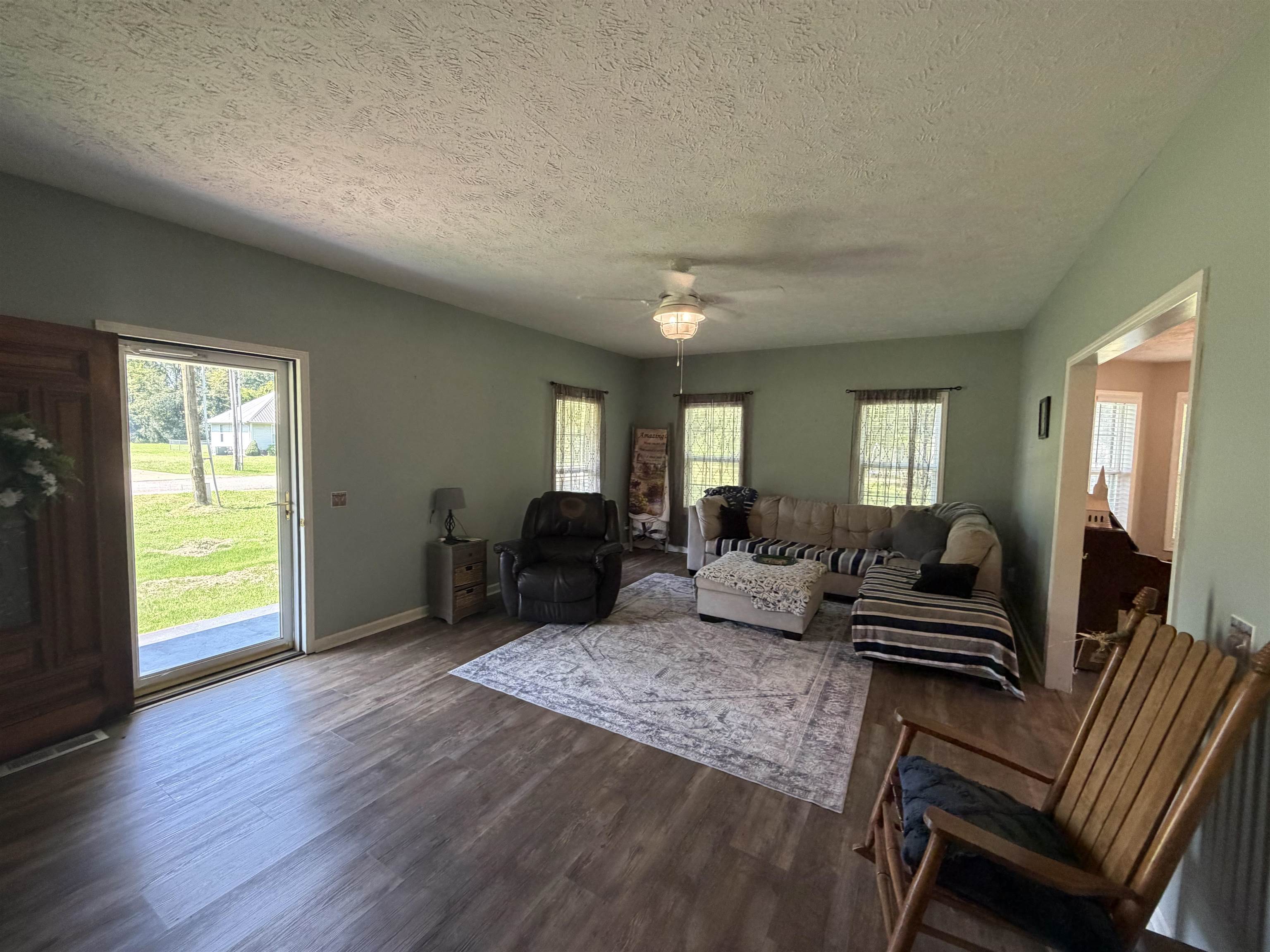 420 Brandi Dr Property Photo 4