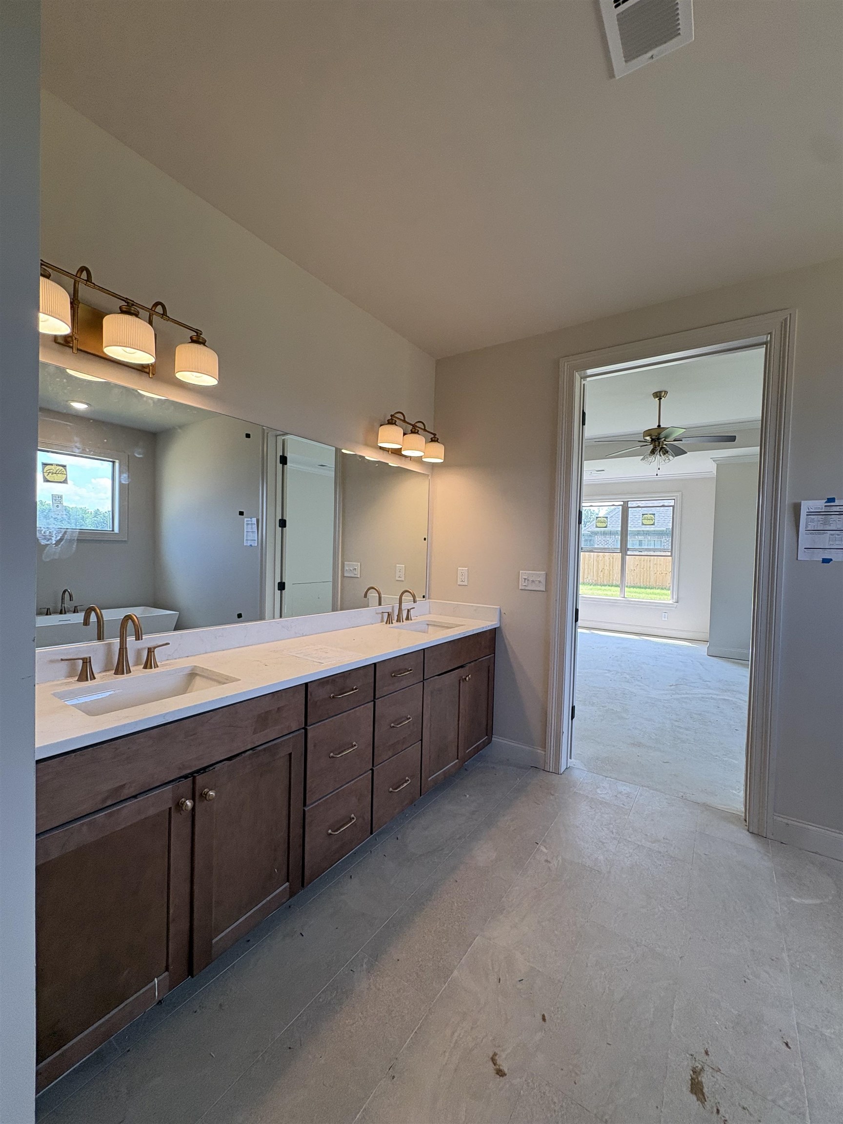 4581 Stromness Cv S Property Photo 5