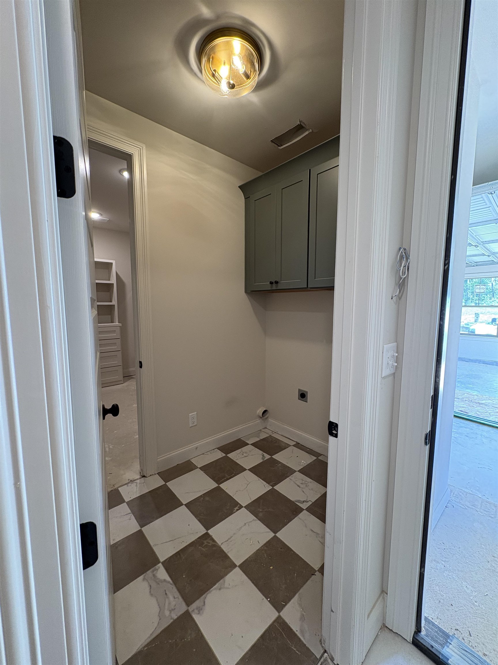 4581 Stromness Cv S Property Photo 8