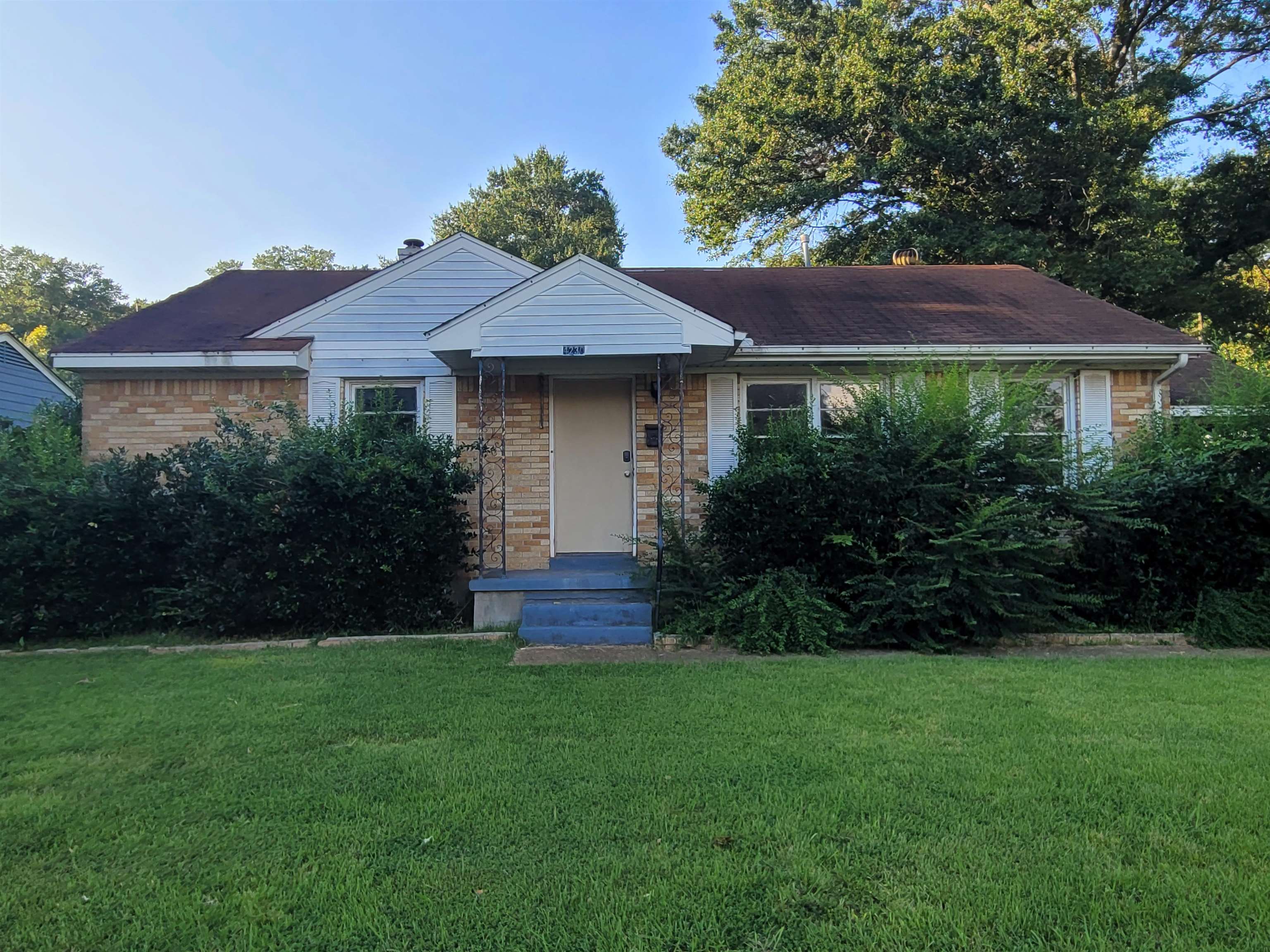4230 CHERRYDALE AVE Property Photo 1