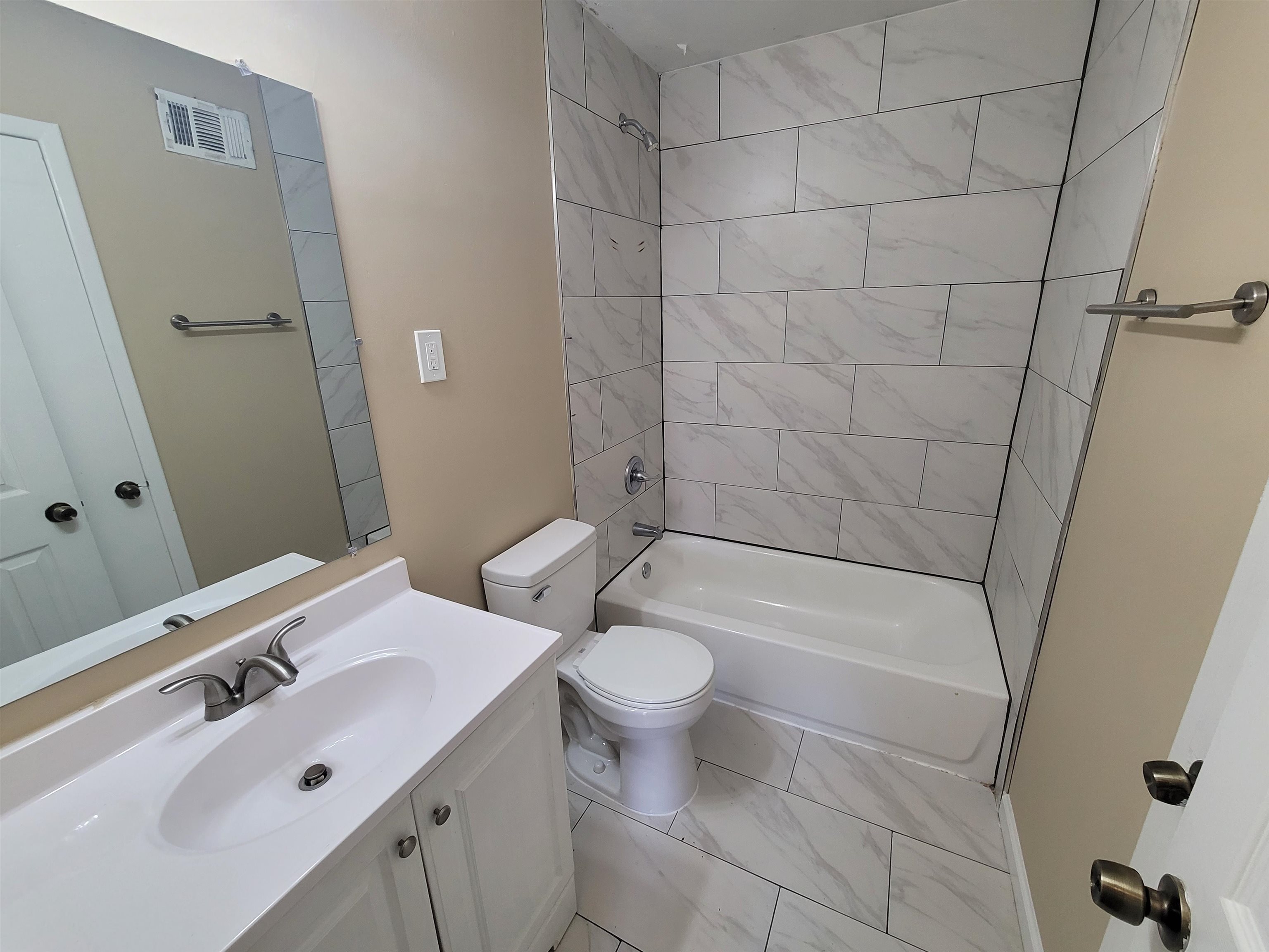 4230 Cherrydale Ave Property Photo 11