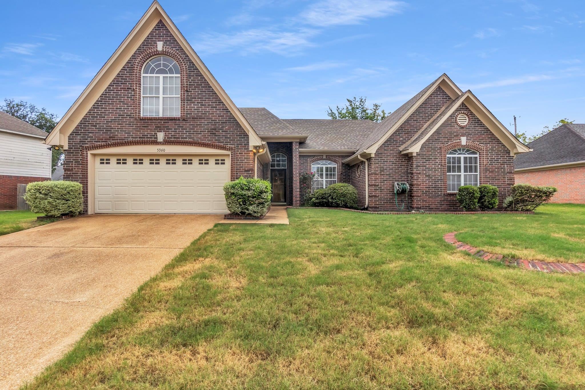 5360 Philgrove Way Property Photo 1