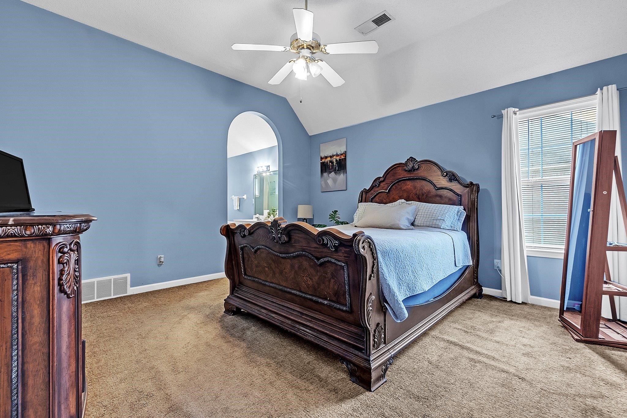5360 Philgrove Way Property Photo 15