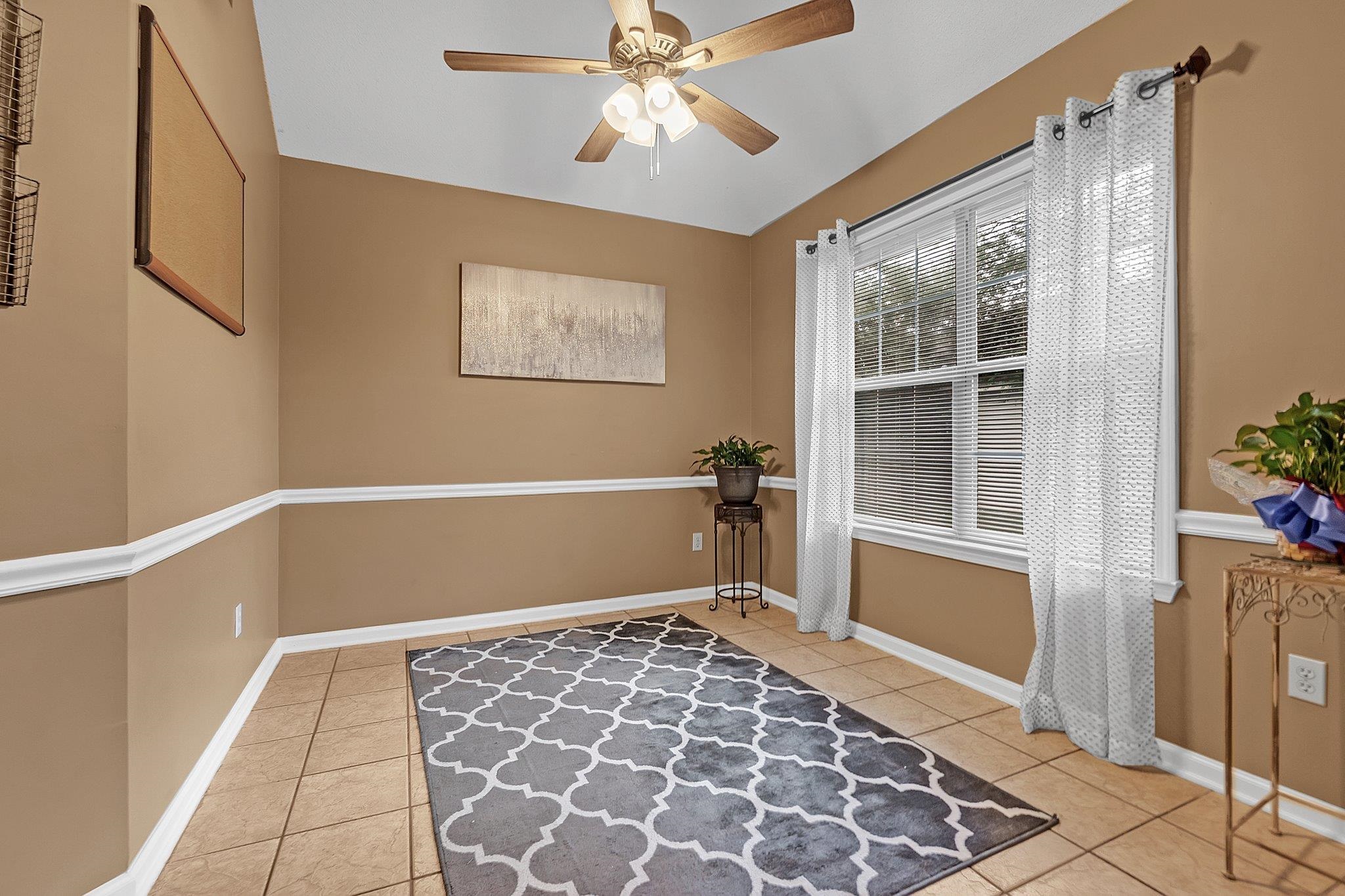 5360 Philgrove Way Property Photo 29