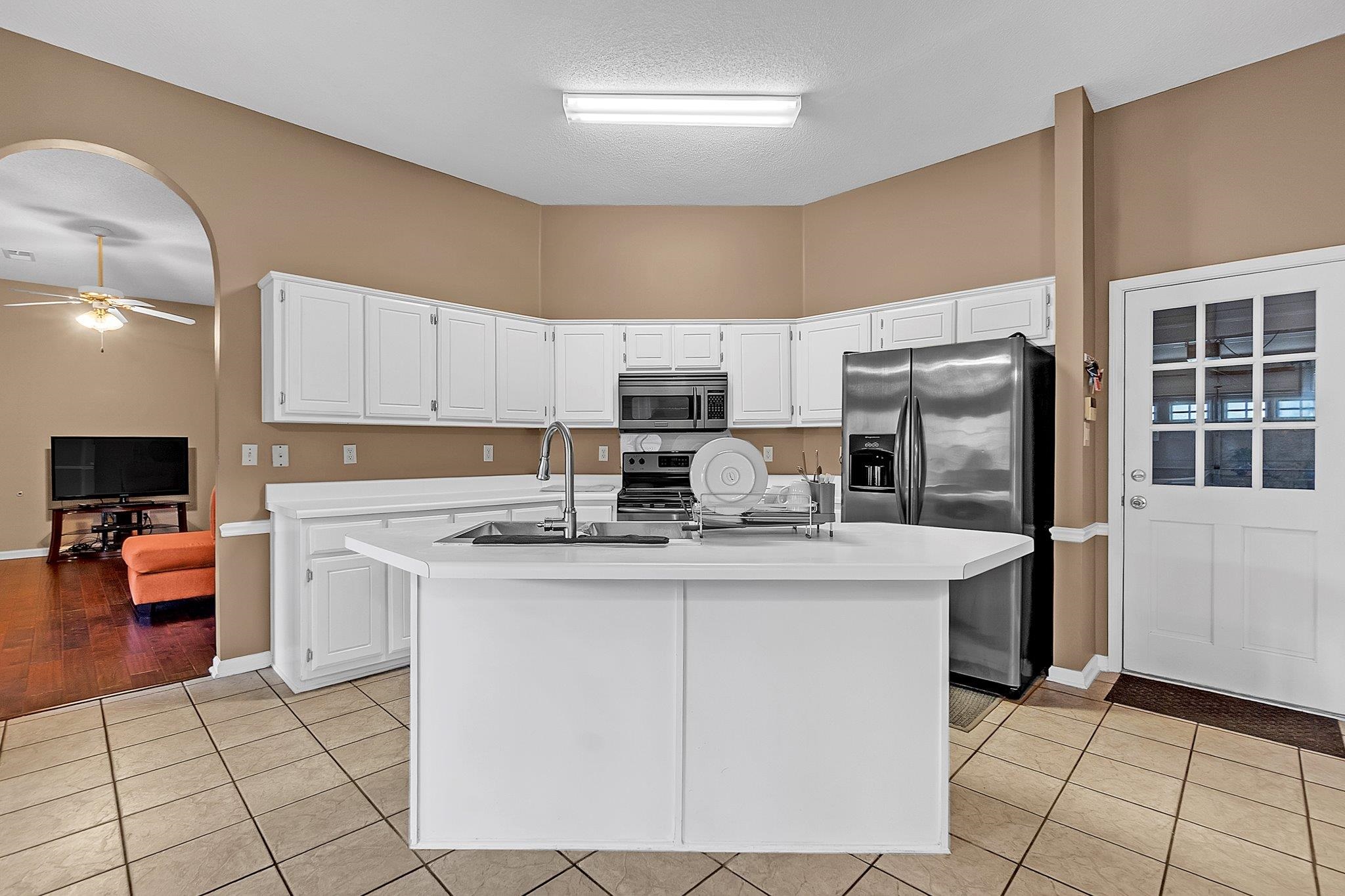 5360 Philgrove Way Property Photo 31