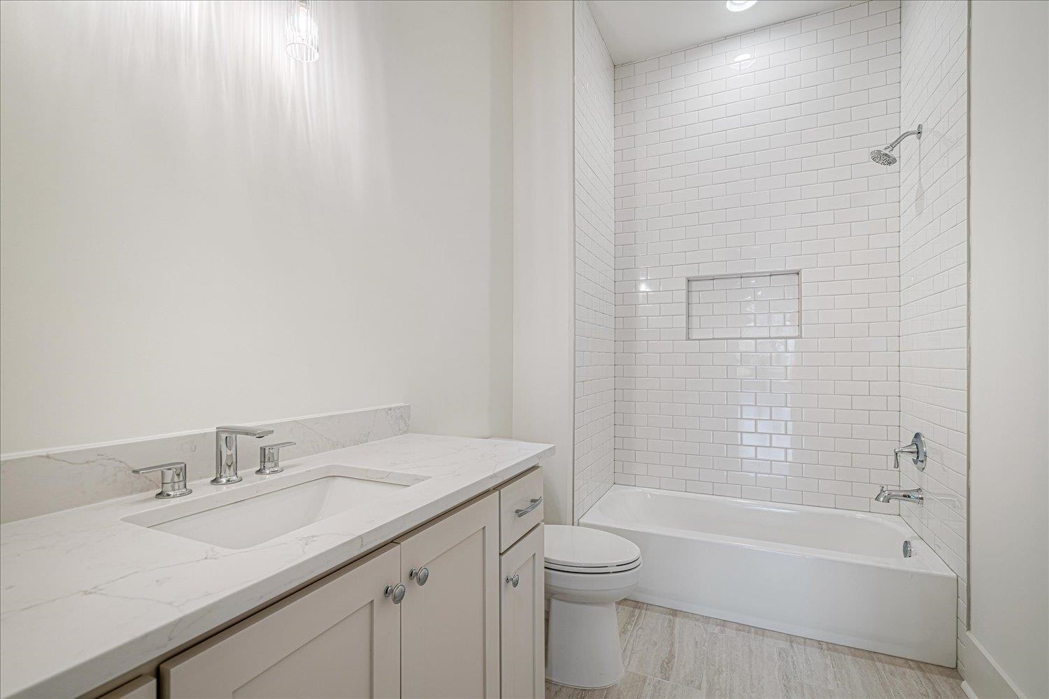 5478 Park Ave 7 Property Photo 10