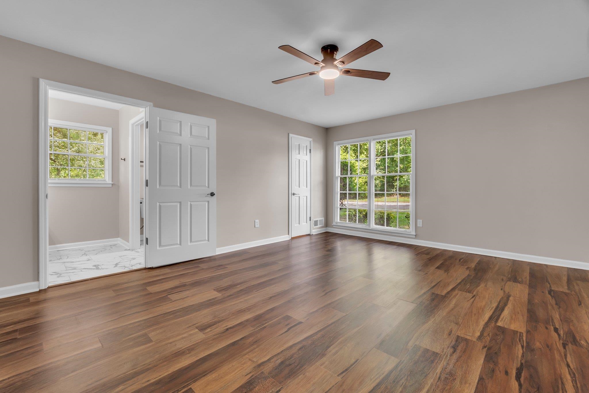 4923 Craigmont Dr Property Photo 18