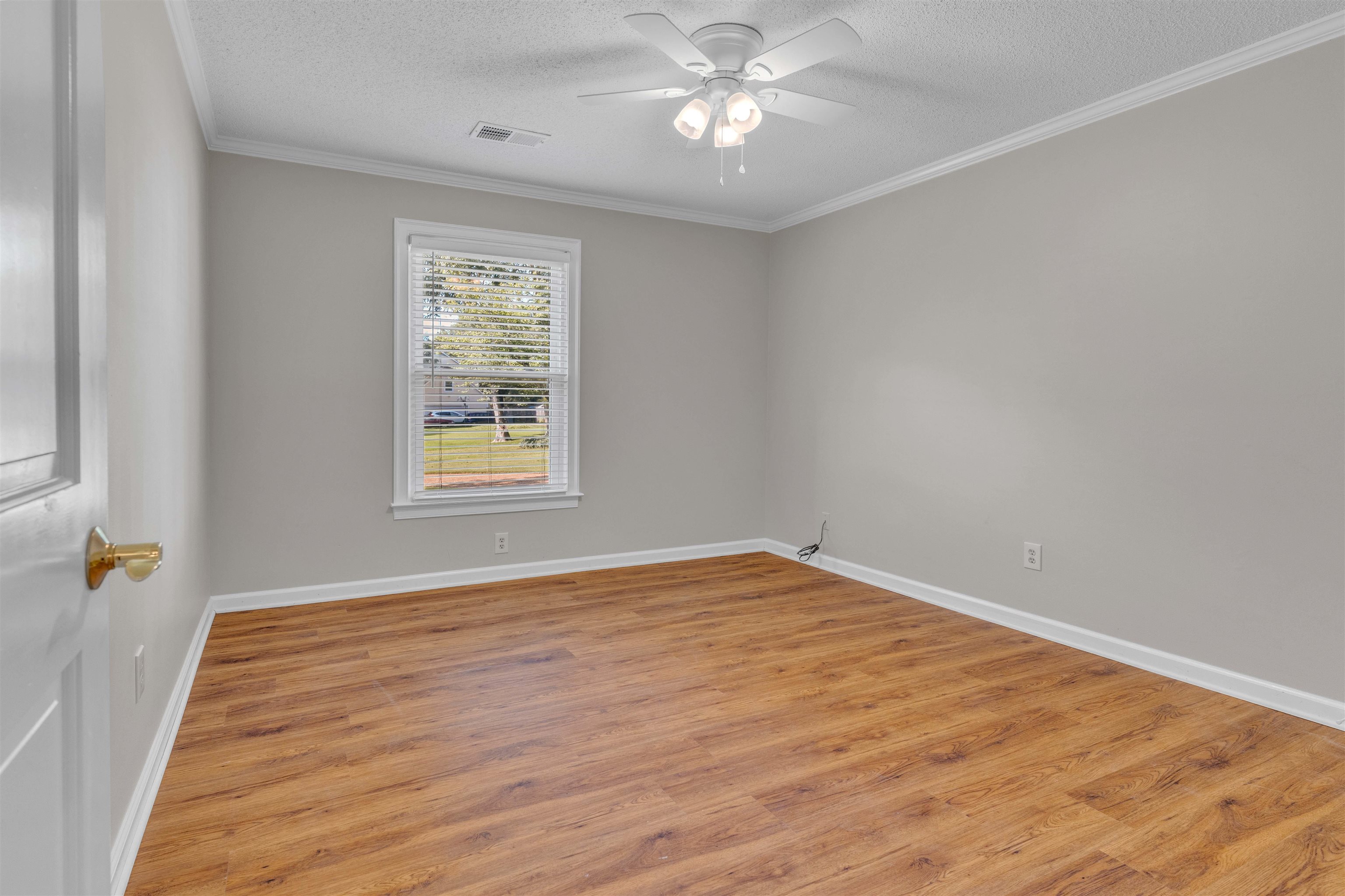 636 N Fox Chase Cv Property Photo 19