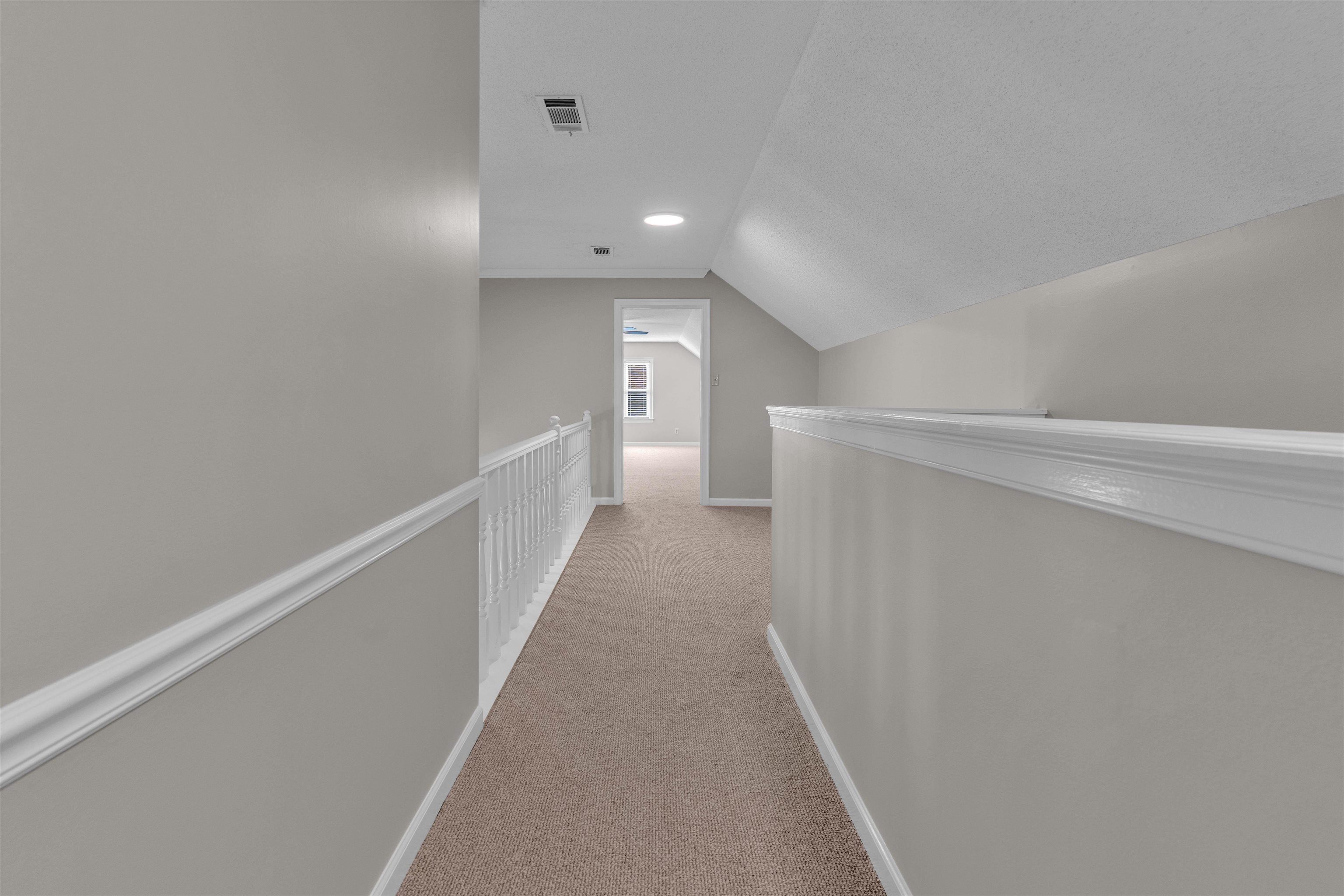 636 N Fox Chase Cv Property Photo 30