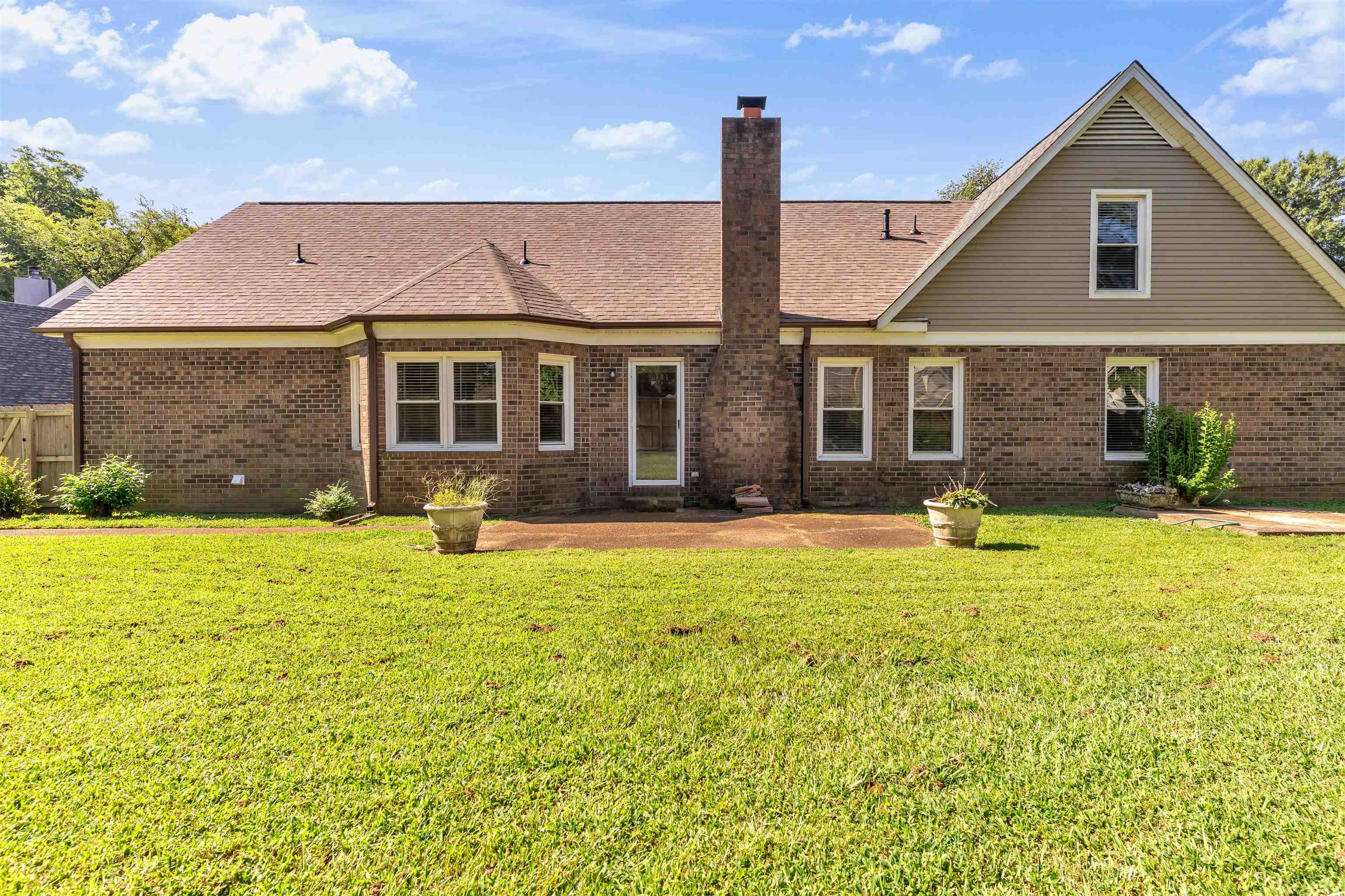 636 N Fox Chase Cv Property Photo 35