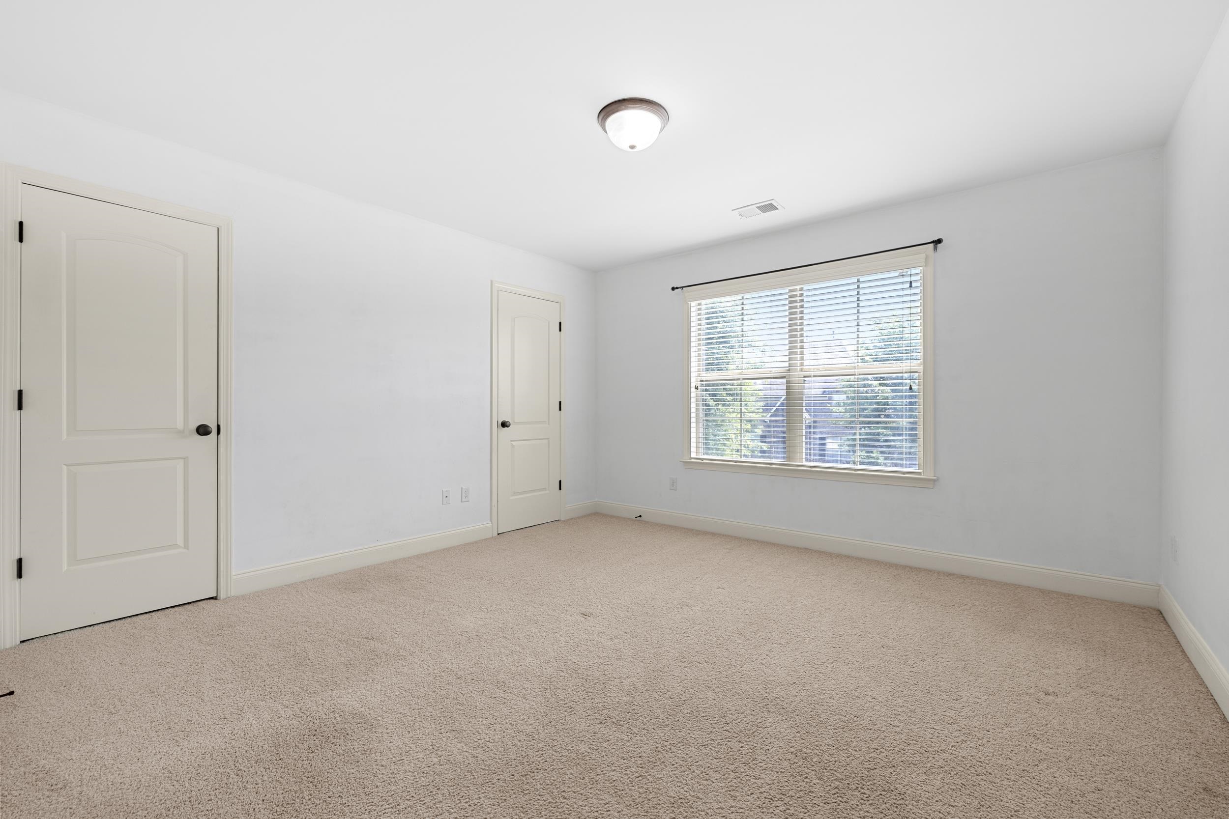 1371 Raindrop Dr Property Photo 23