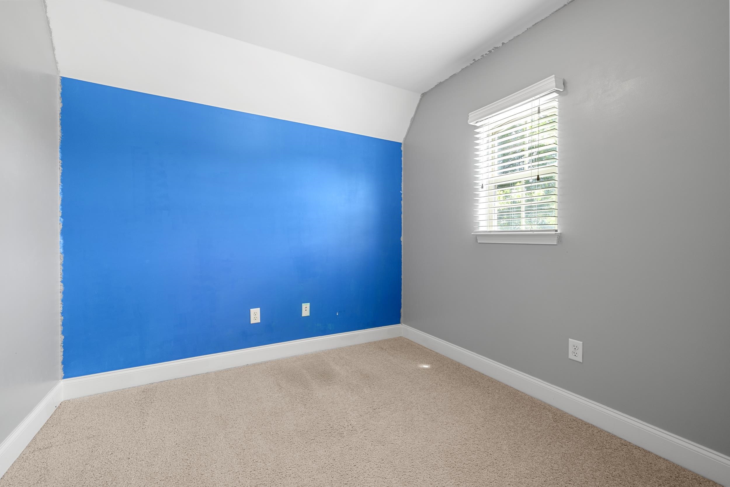 1371 Raindrop Dr Property Photo 24