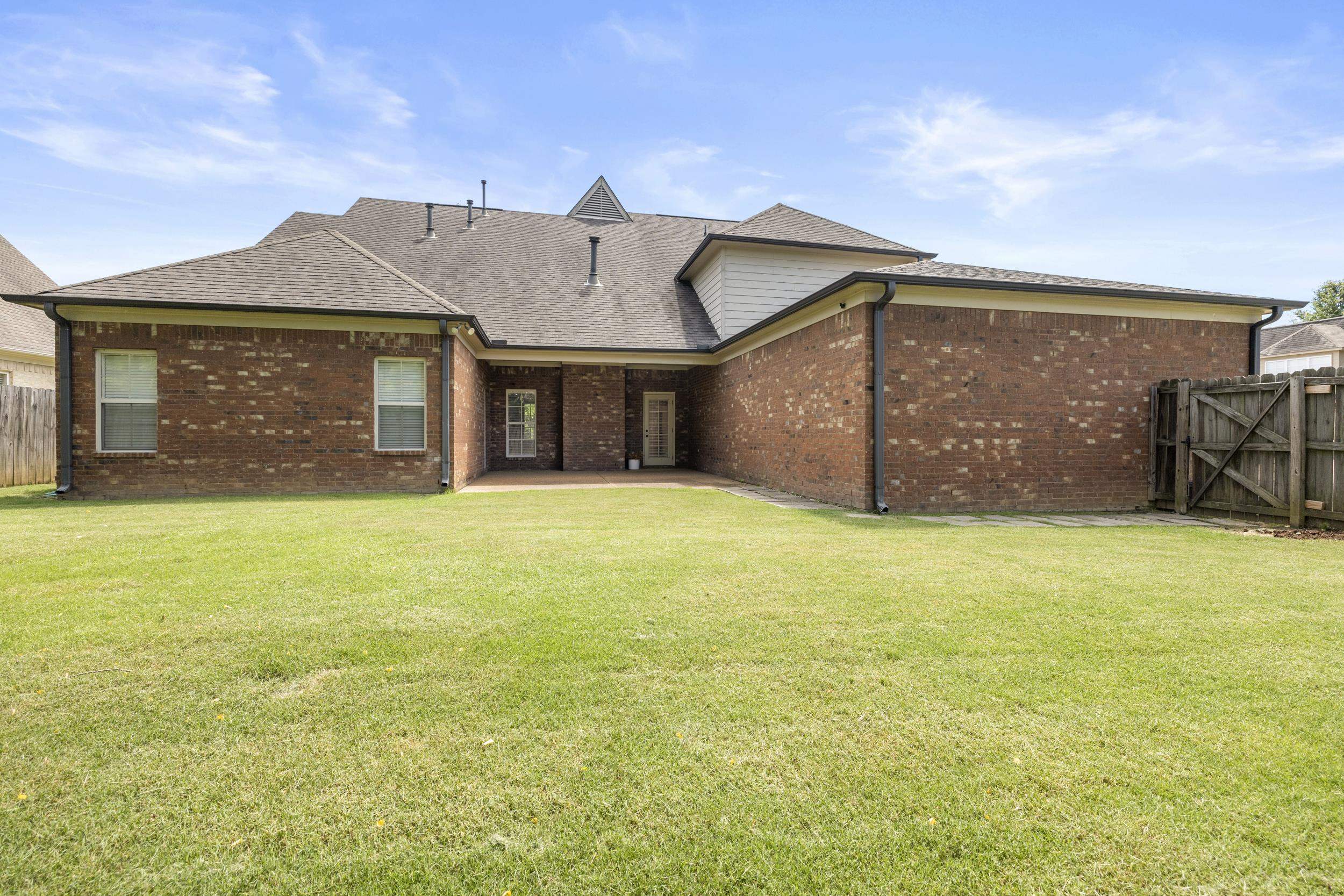 1371 Raindrop Dr Property Photo 32