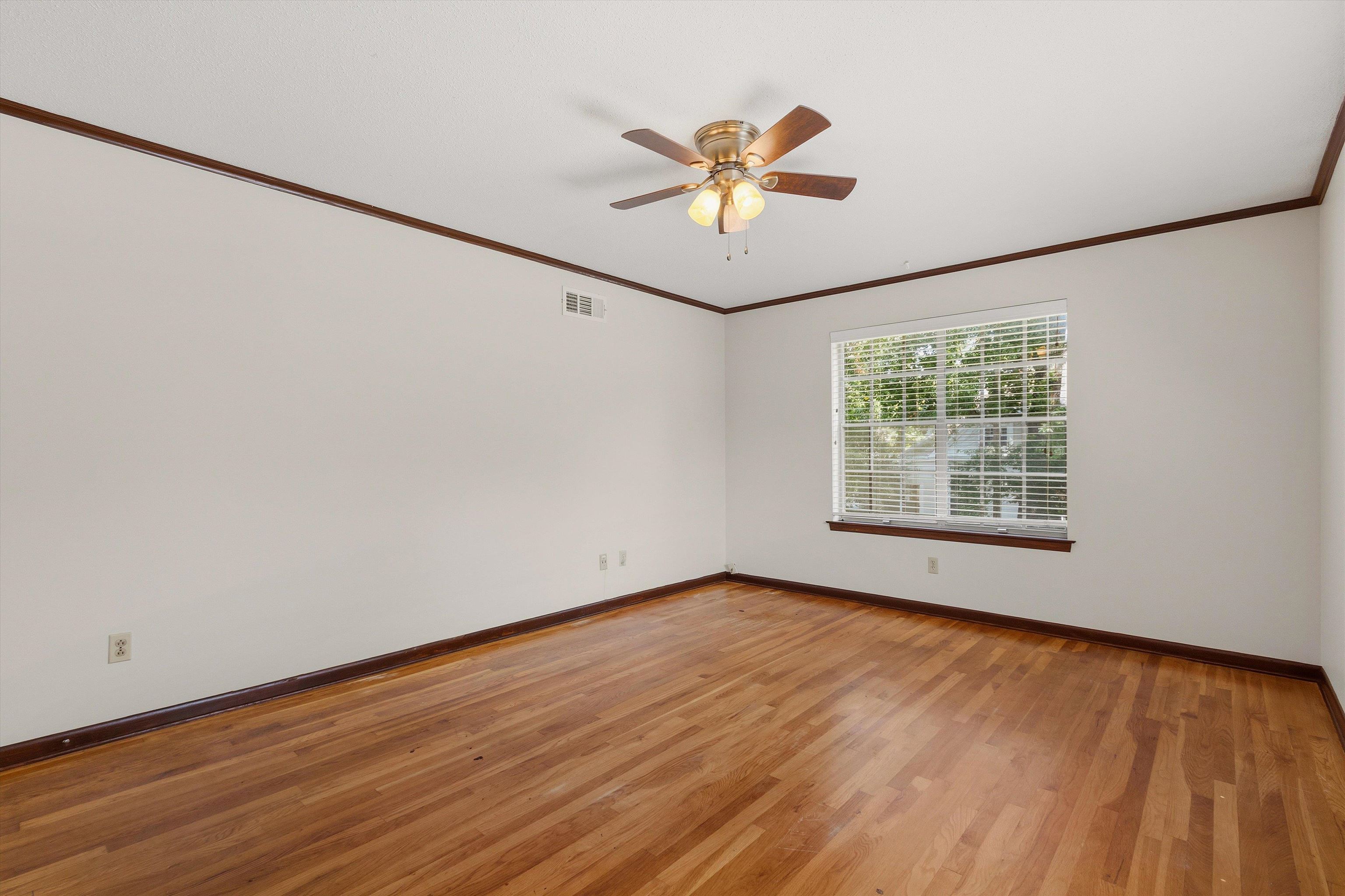 207 S Idlewild St Property Photo 18