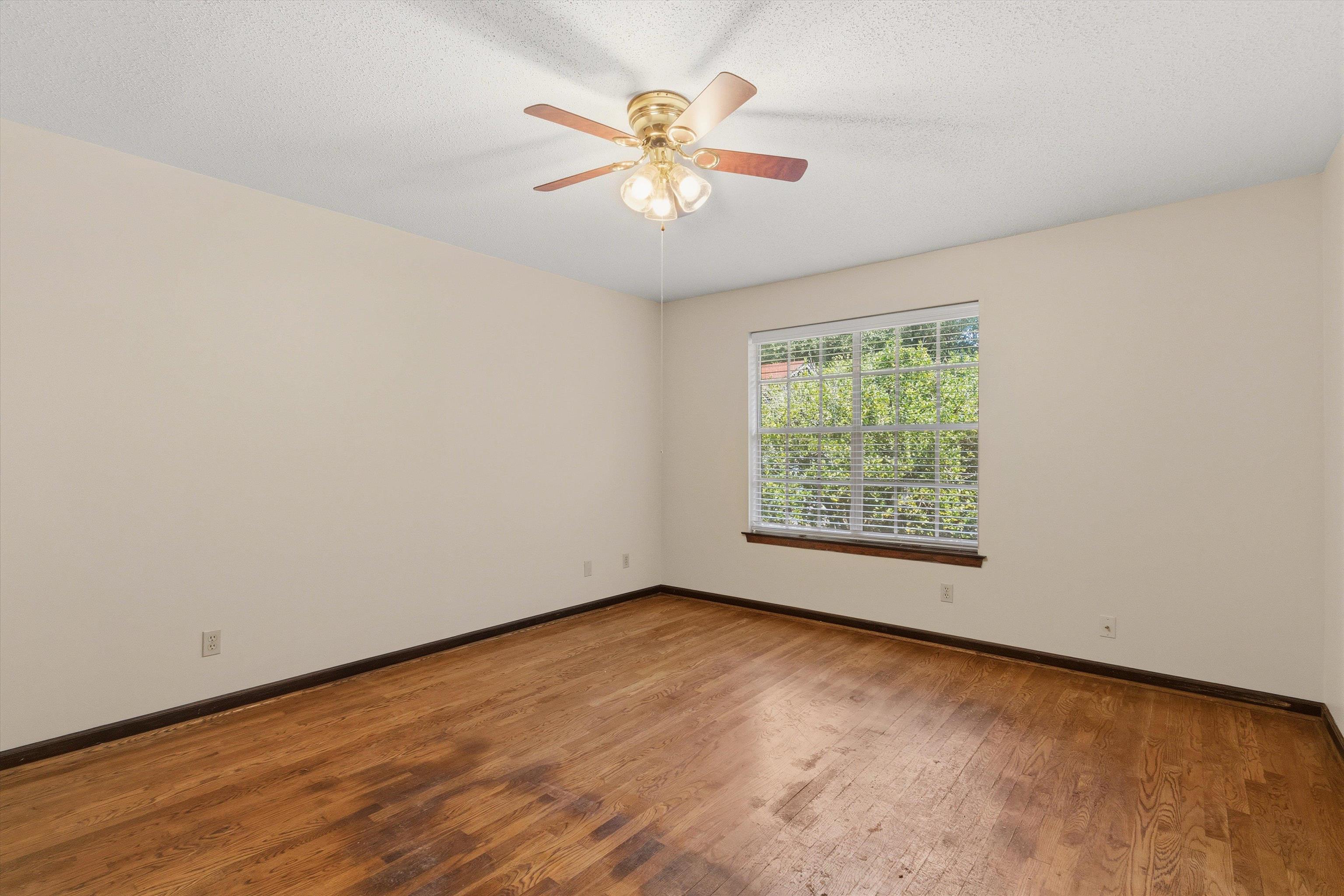 207 S Idlewild St Property Photo 19