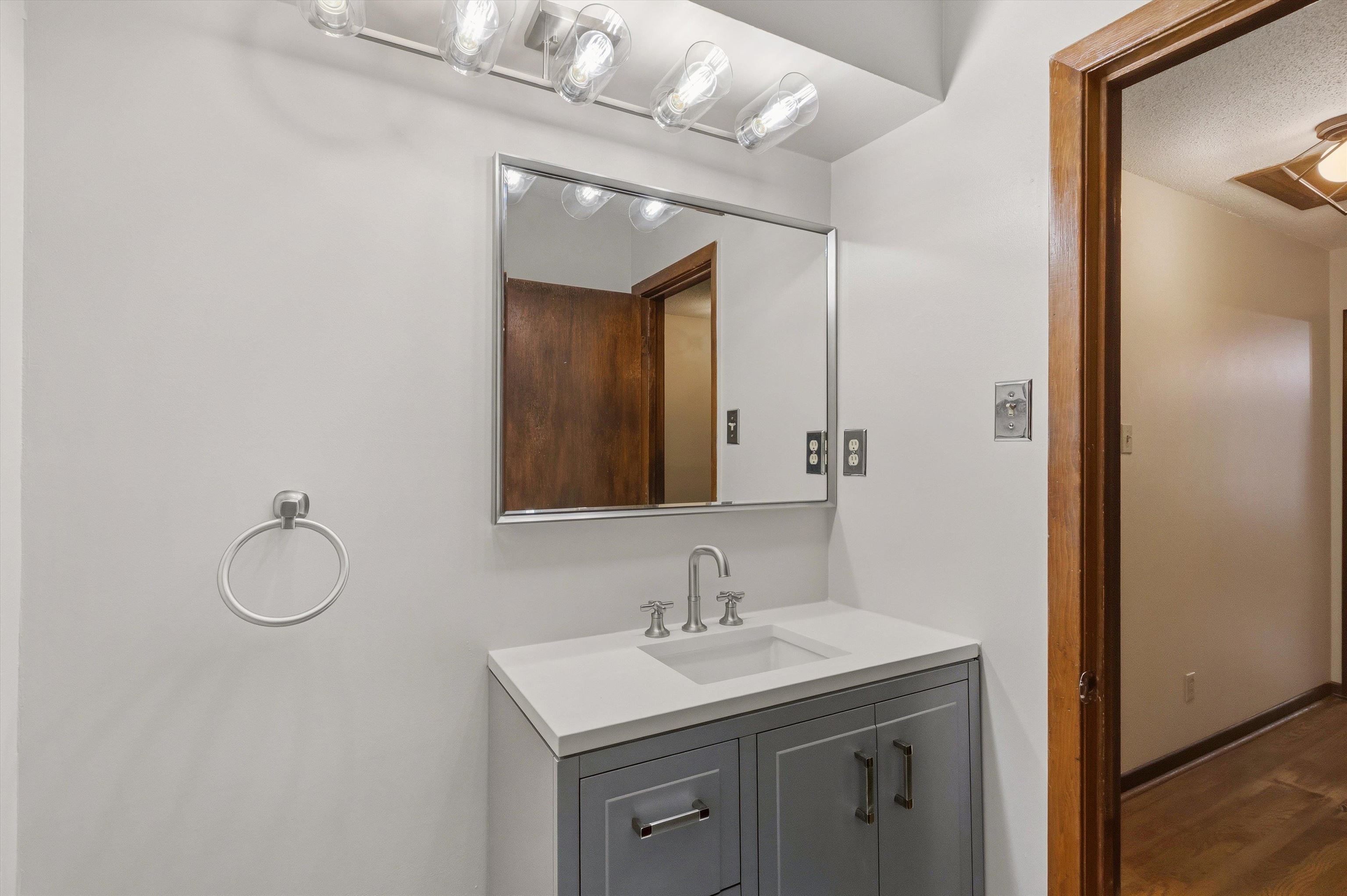 207 S Idlewild St Property Photo 25