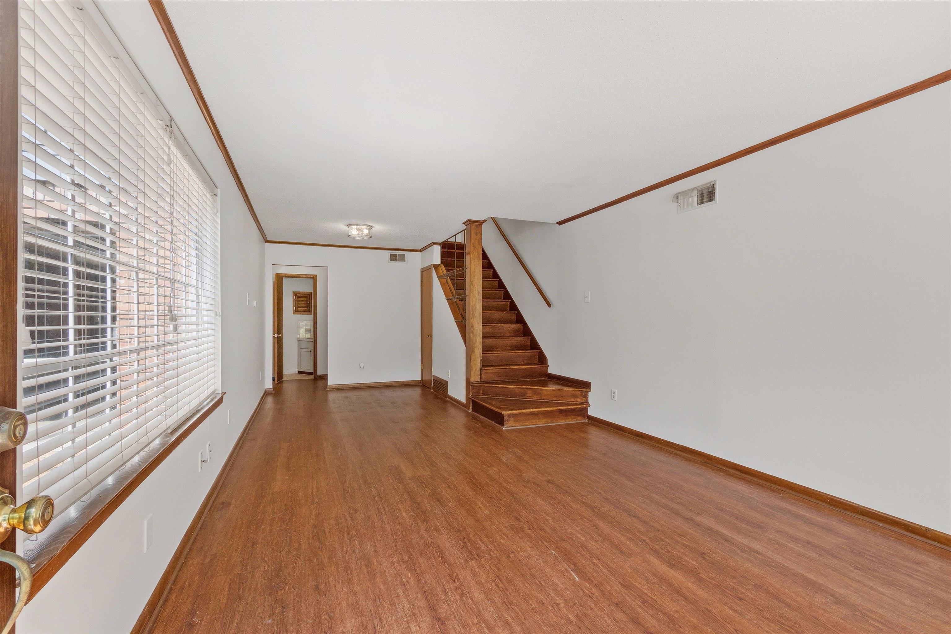 207 S Idlewild St Property Photo 30