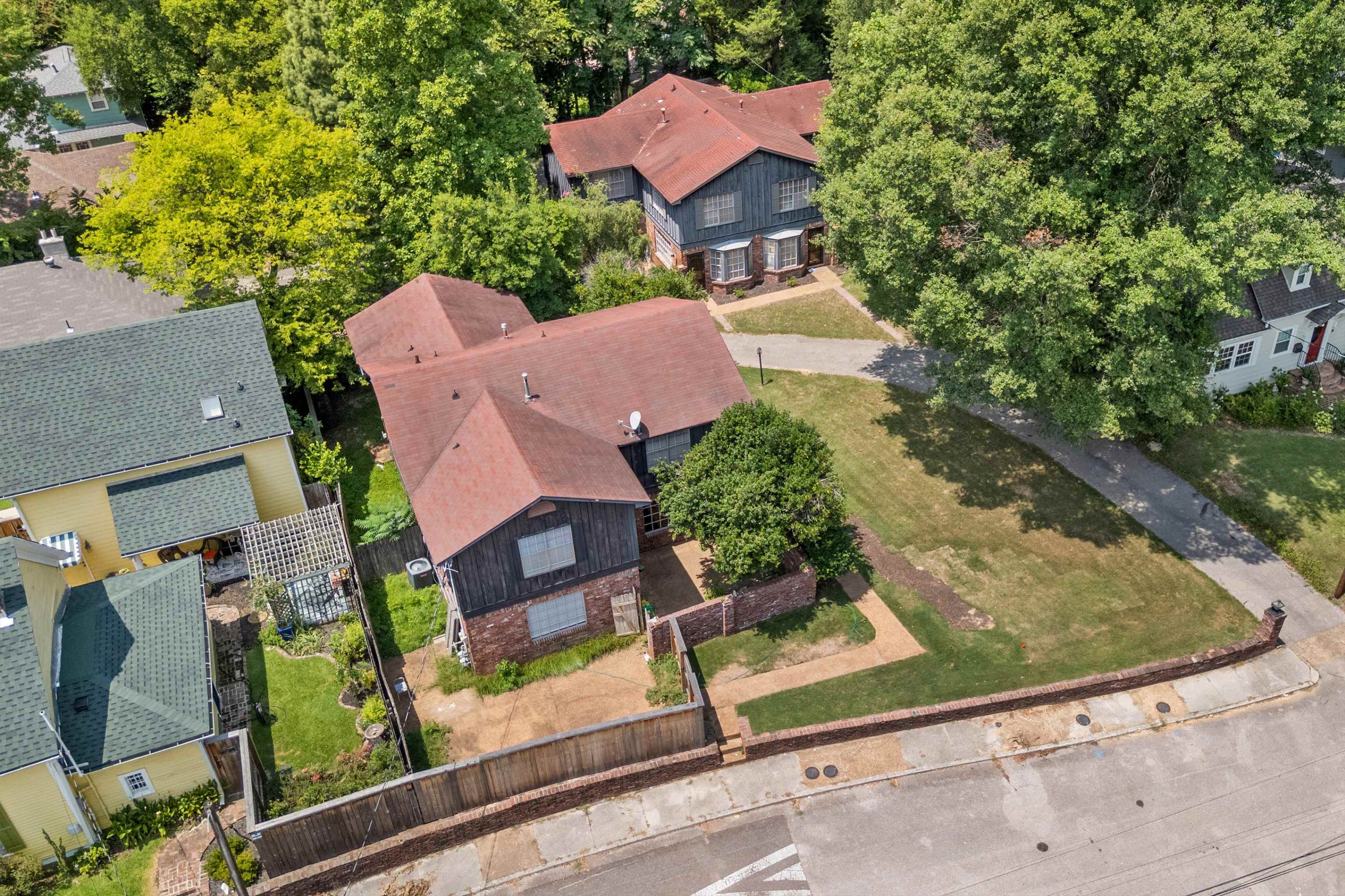 207 S Idlewild St Property Photo 34