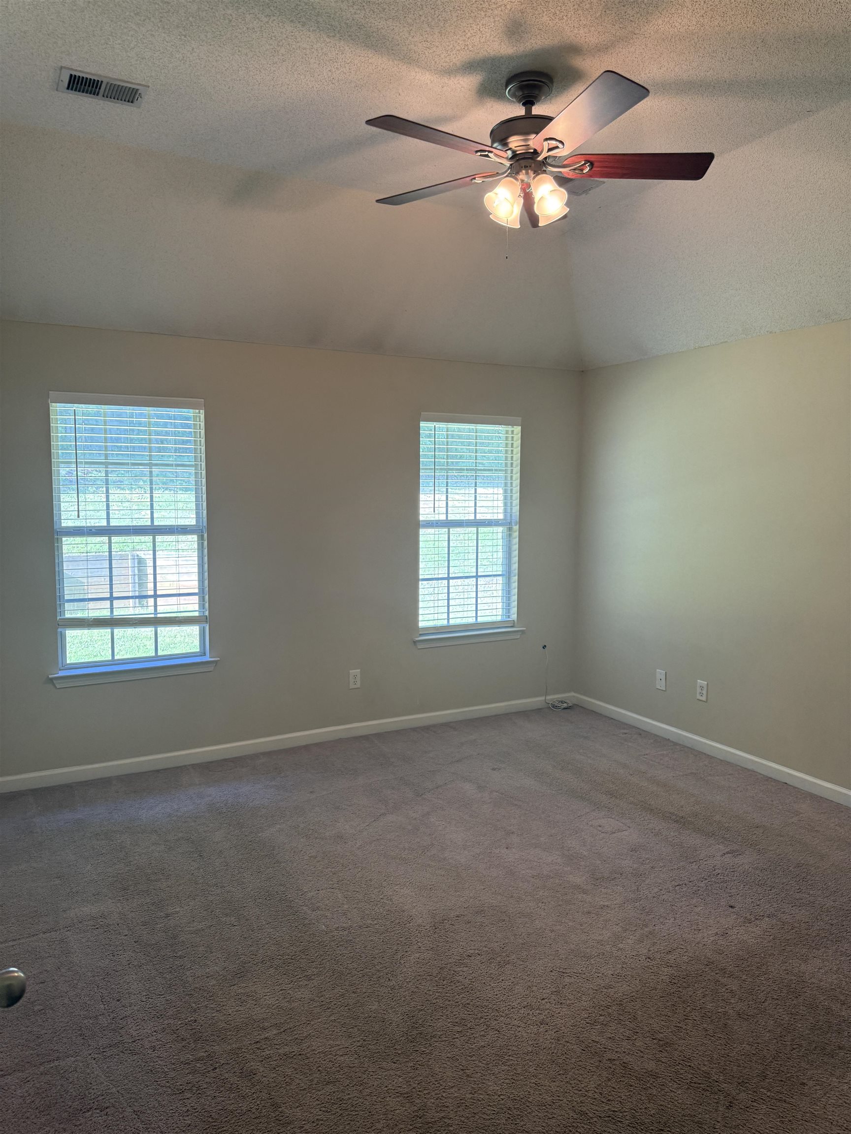 10389 Redmond Dr Property Photo 2