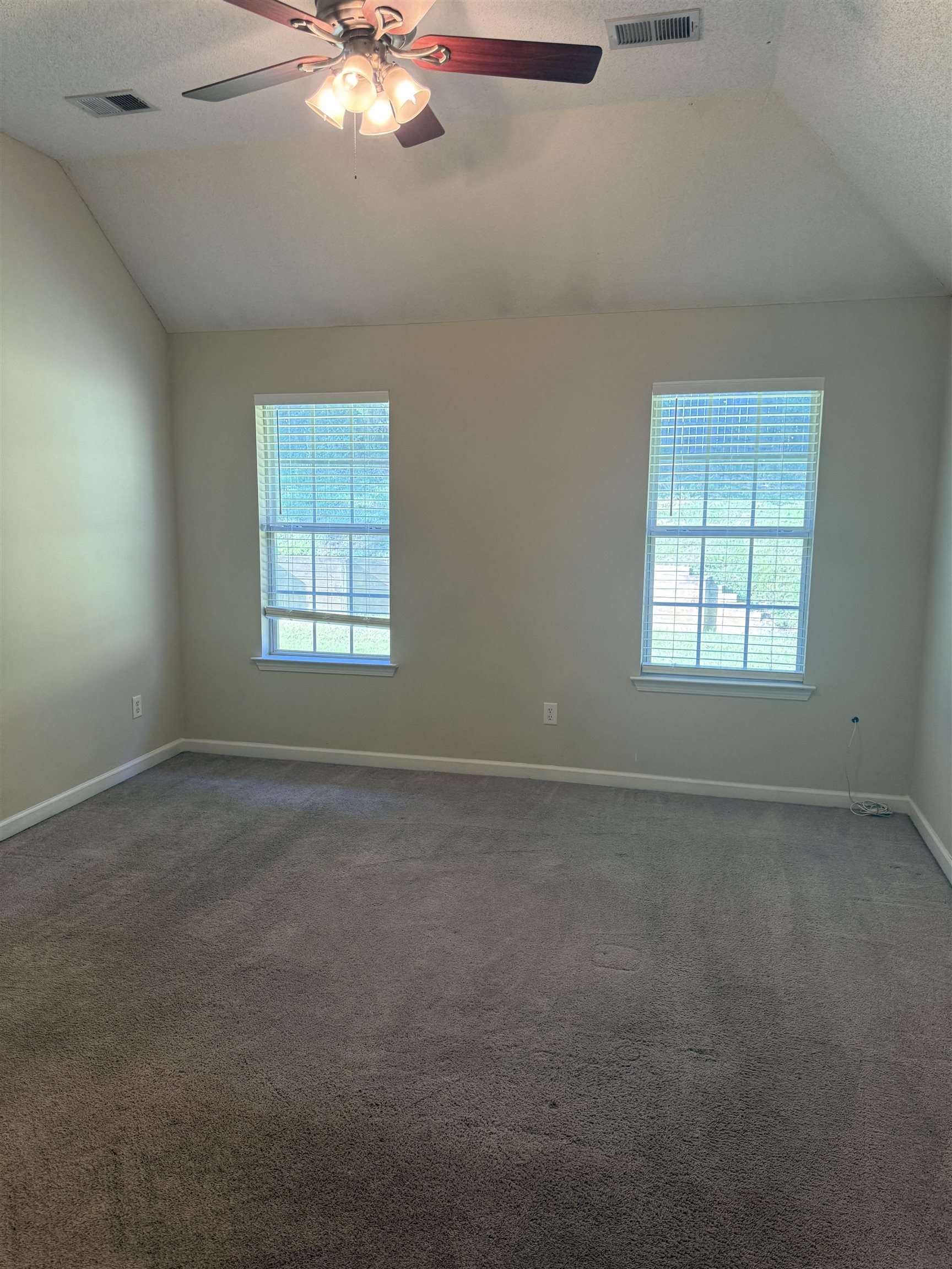 10389 Redmond Dr Property Photo 7