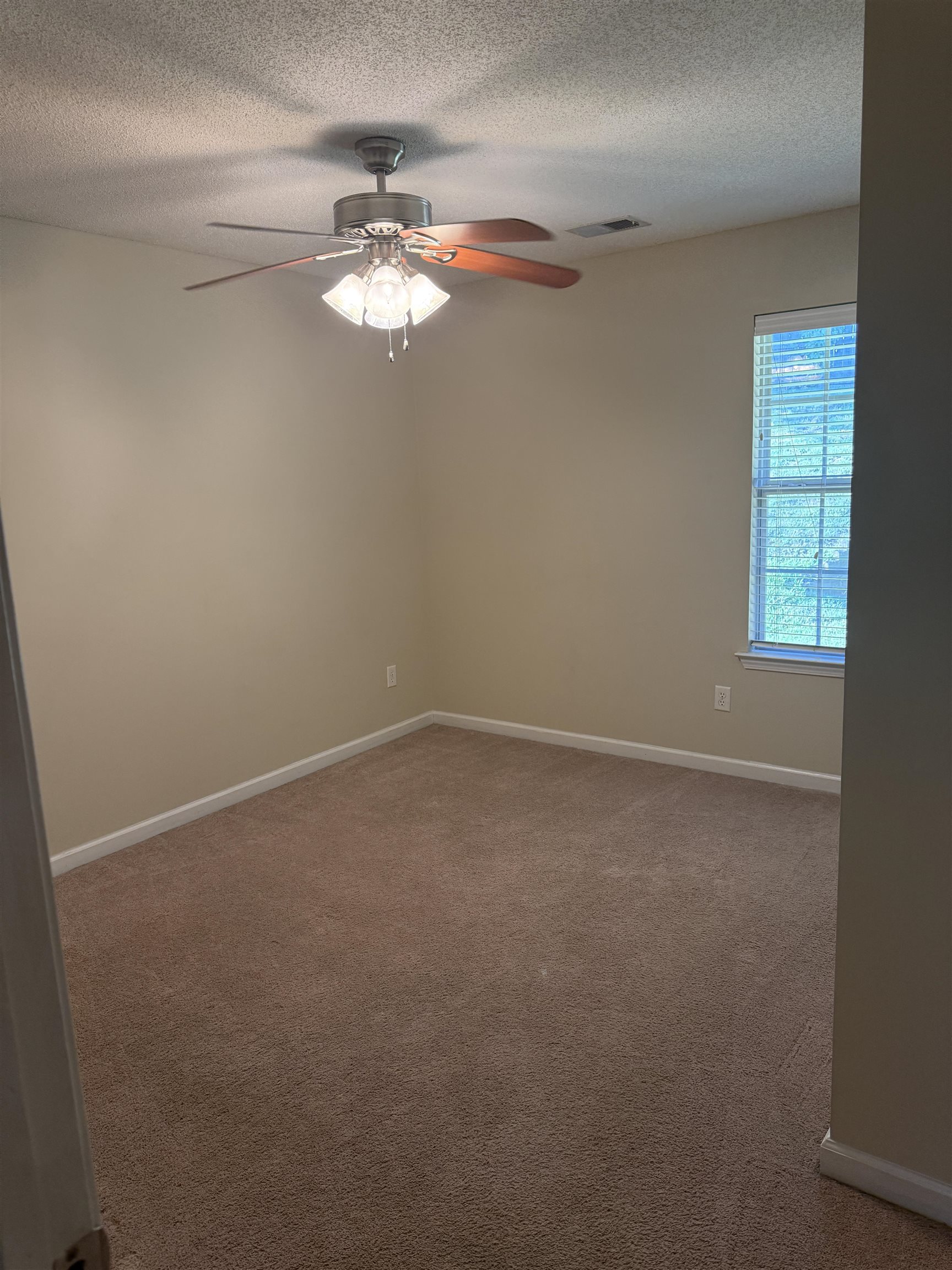 10389 Redmond Dr Property Photo 15