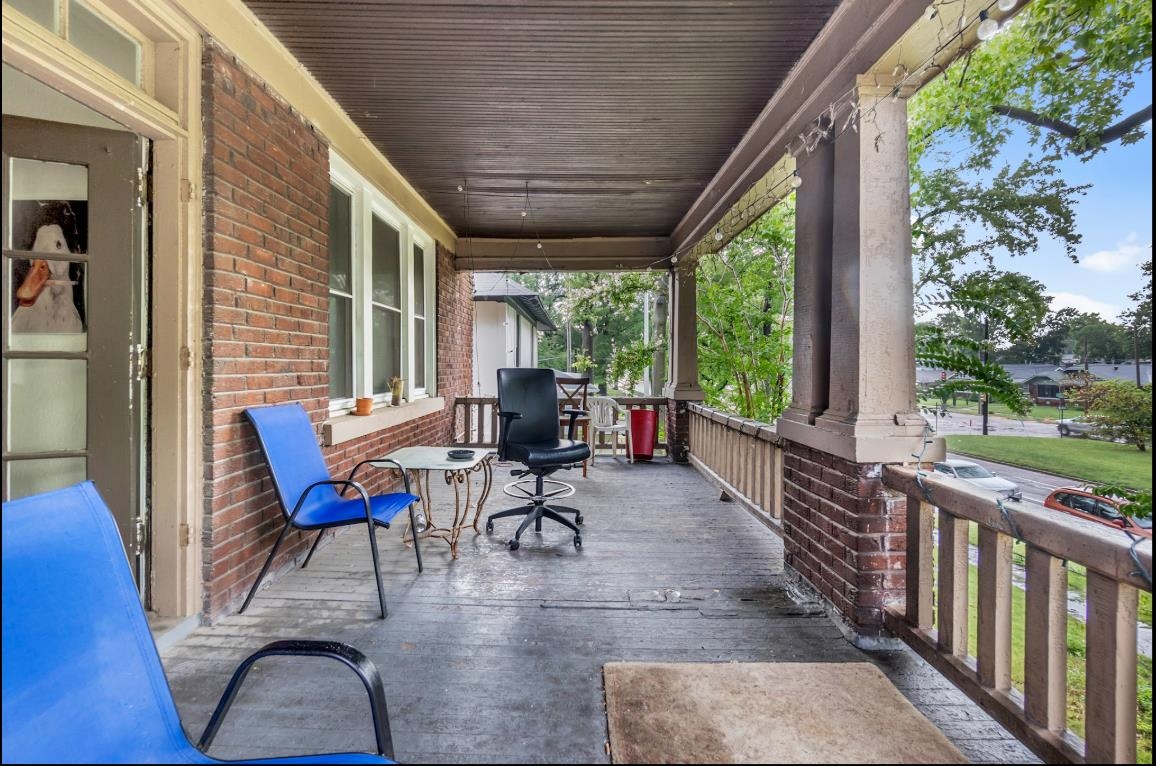925 N Parkway Pky Property Photo 10