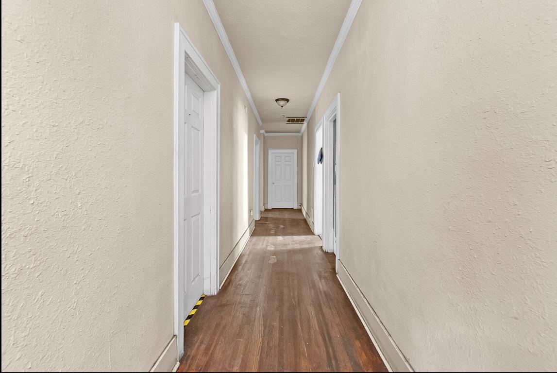 925 N Parkway Pky Property Photo 11