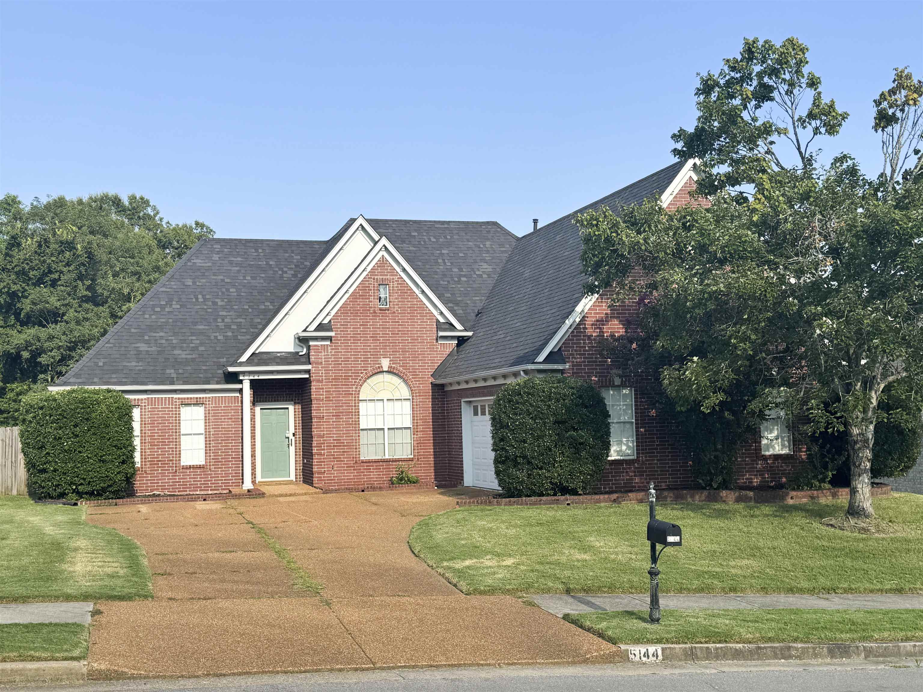 5144 Jon Oak Dr Property Photo 1