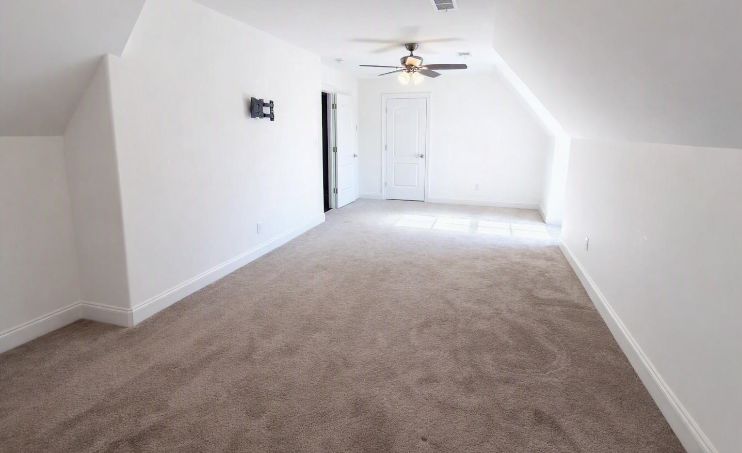 30 Birkdale Dr Property Photo 15