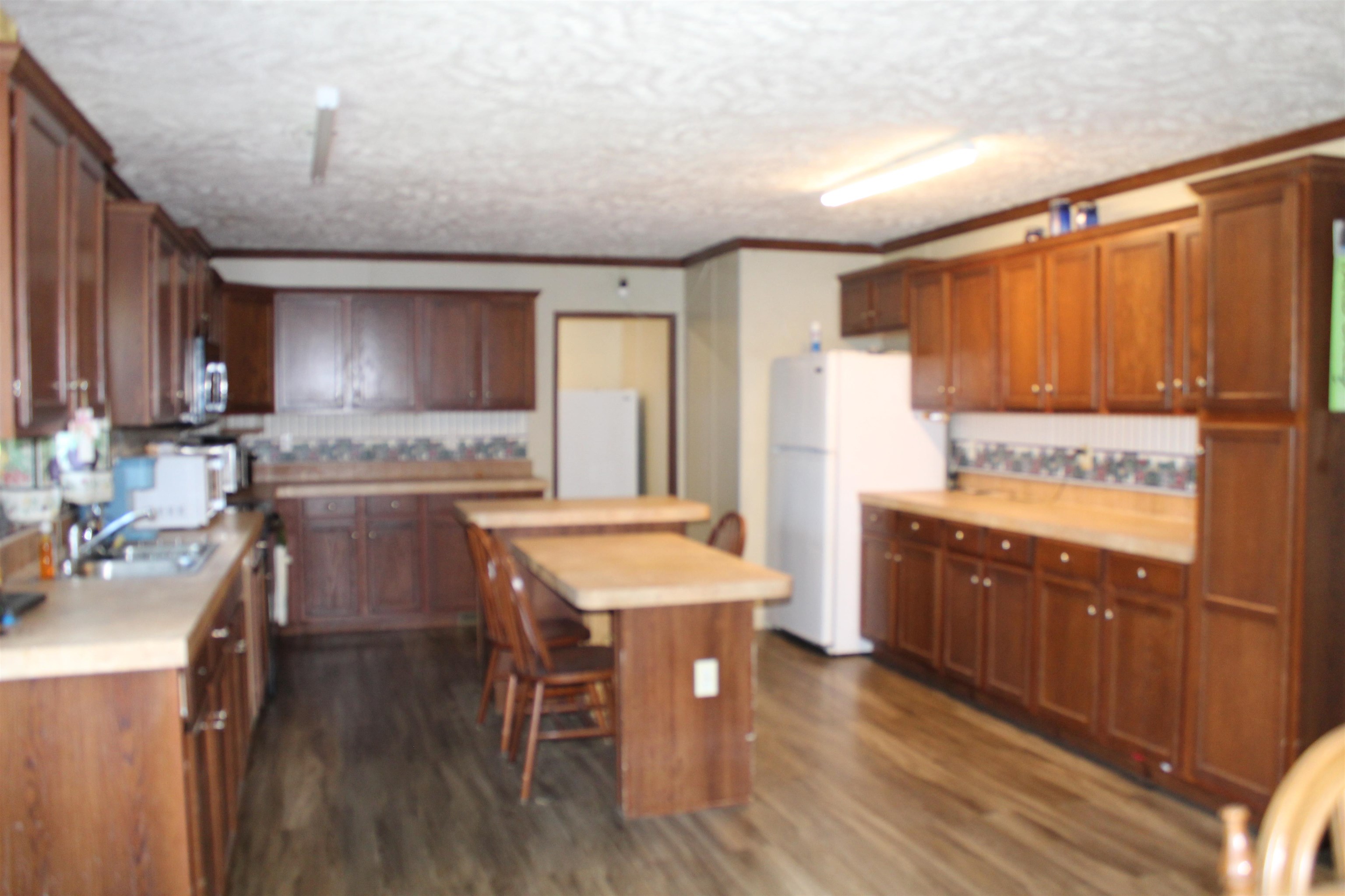 1036 Huffman Rd Property Photo 4