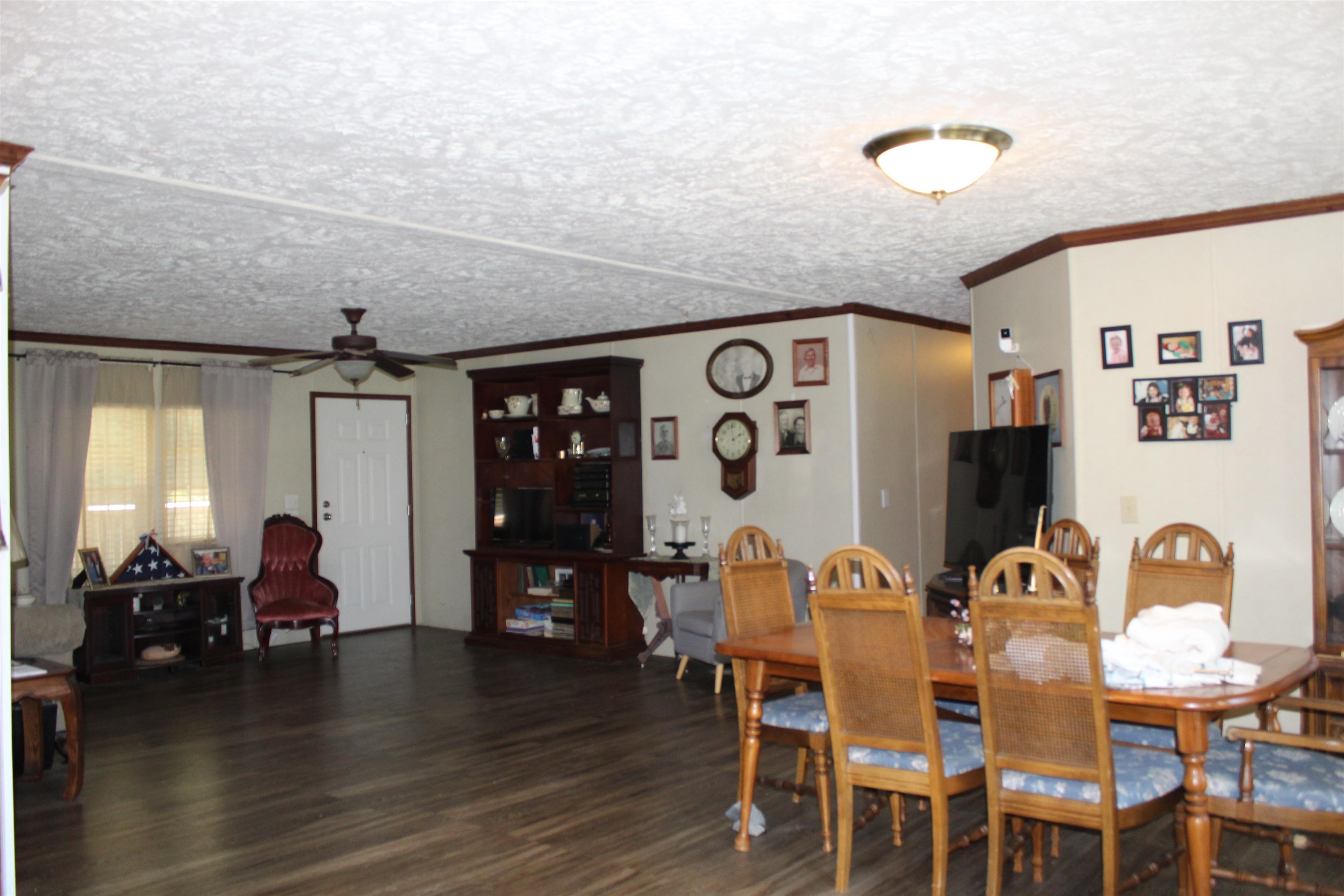 1036 Huffman Rd Property Photo 6