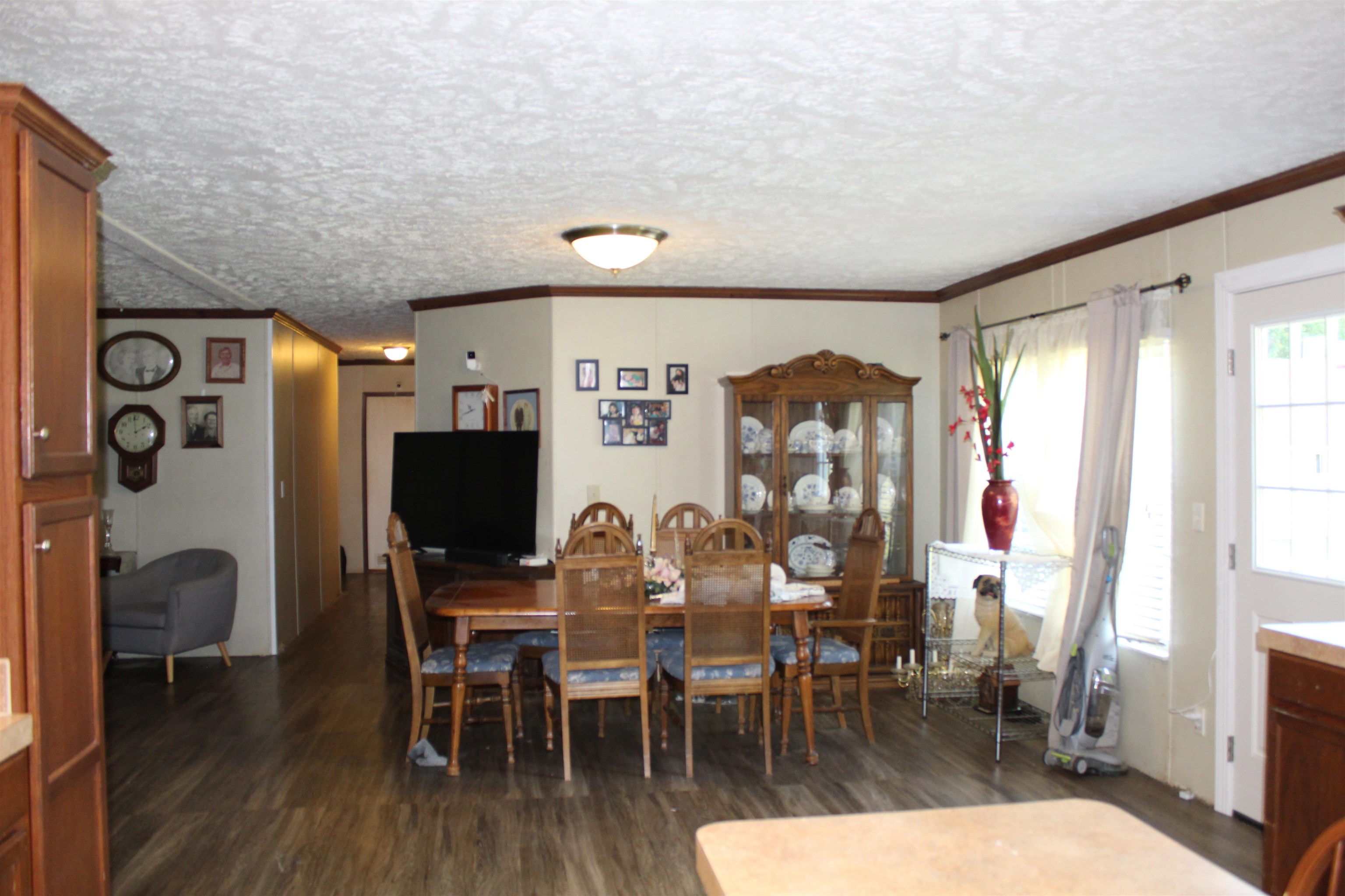 1036 Huffman Rd Property Photo 7