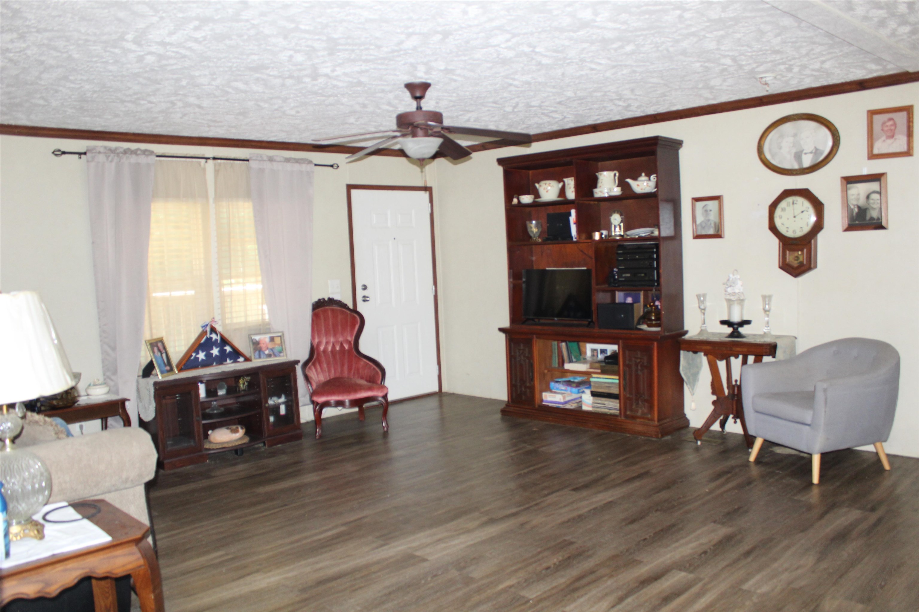 1036 Huffman Rd Property Photo 8