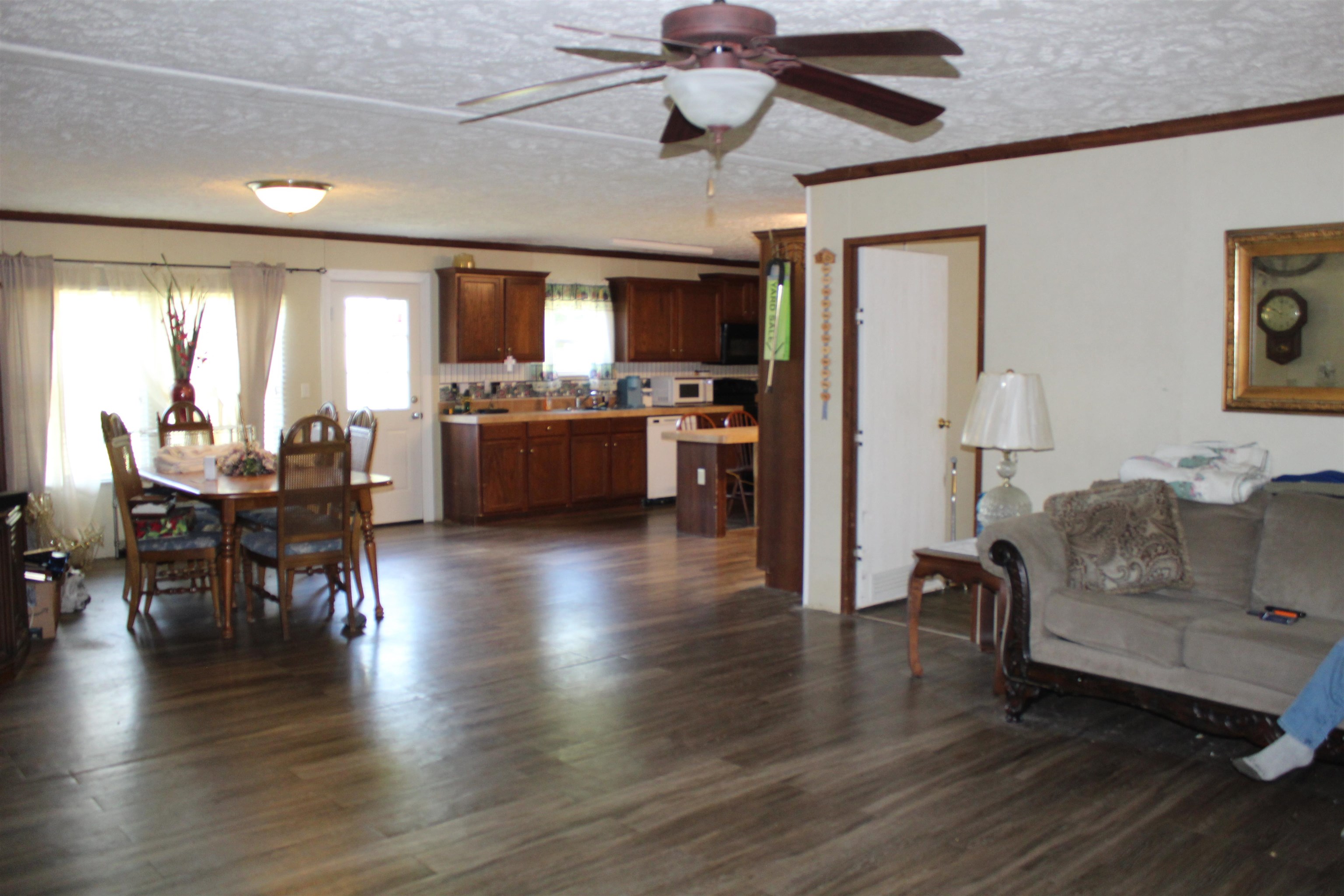 1036 Huffman Rd Property Photo 9