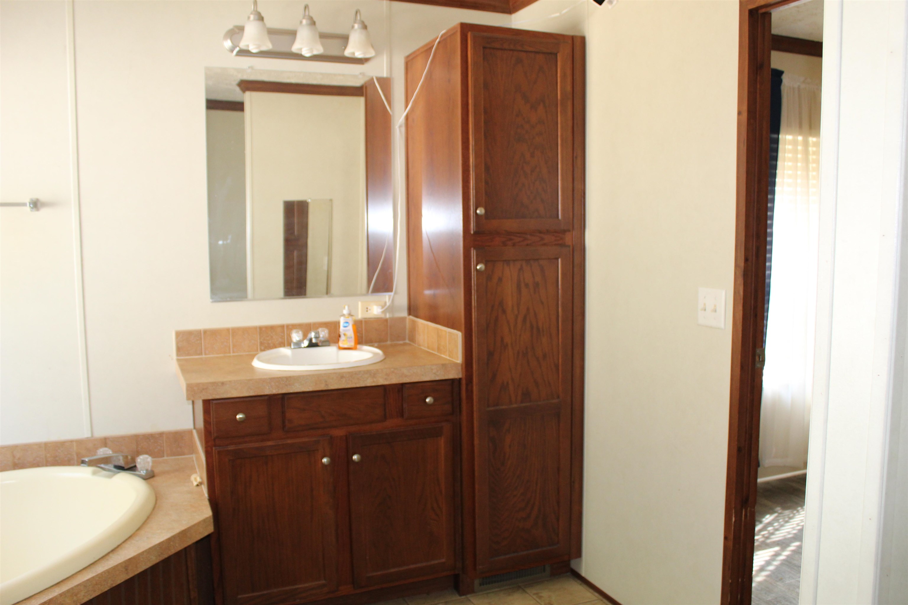 1036 Huffman Rd Property Photo 11