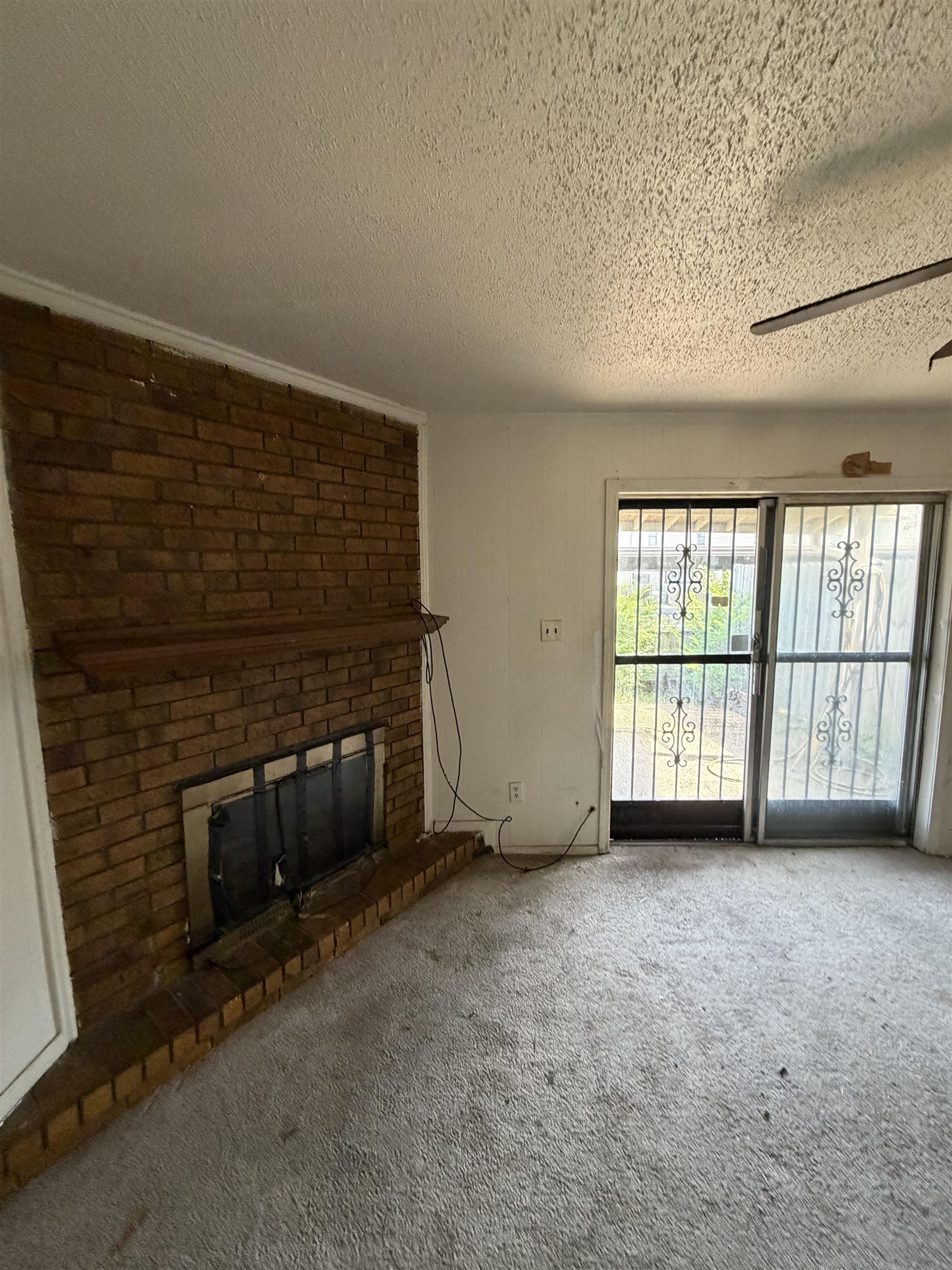 1728 Fox Hunt Ln 1728 Property Photo 6