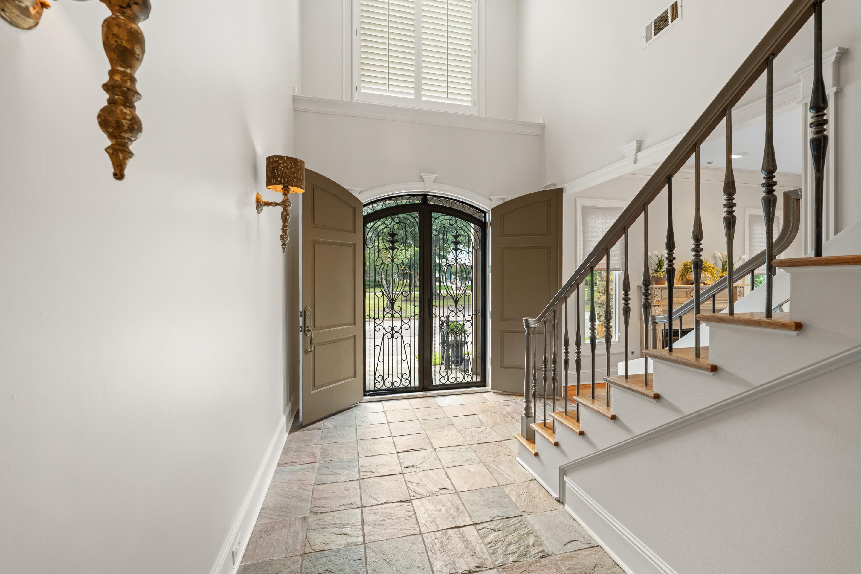 3090 Oakleigh Manor Cv Property Photo 3