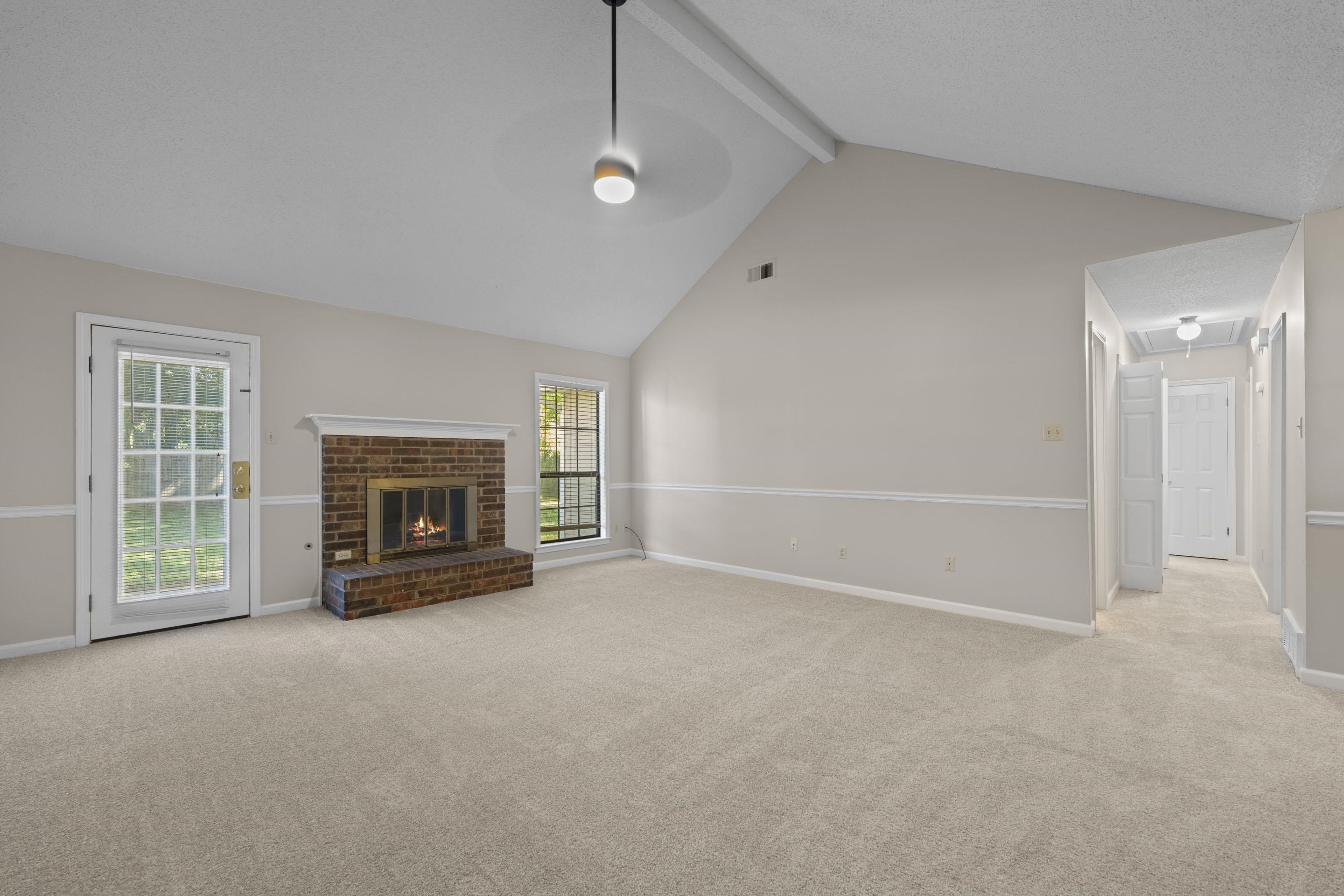 5916 Rensslaer Dr Property Photo 4