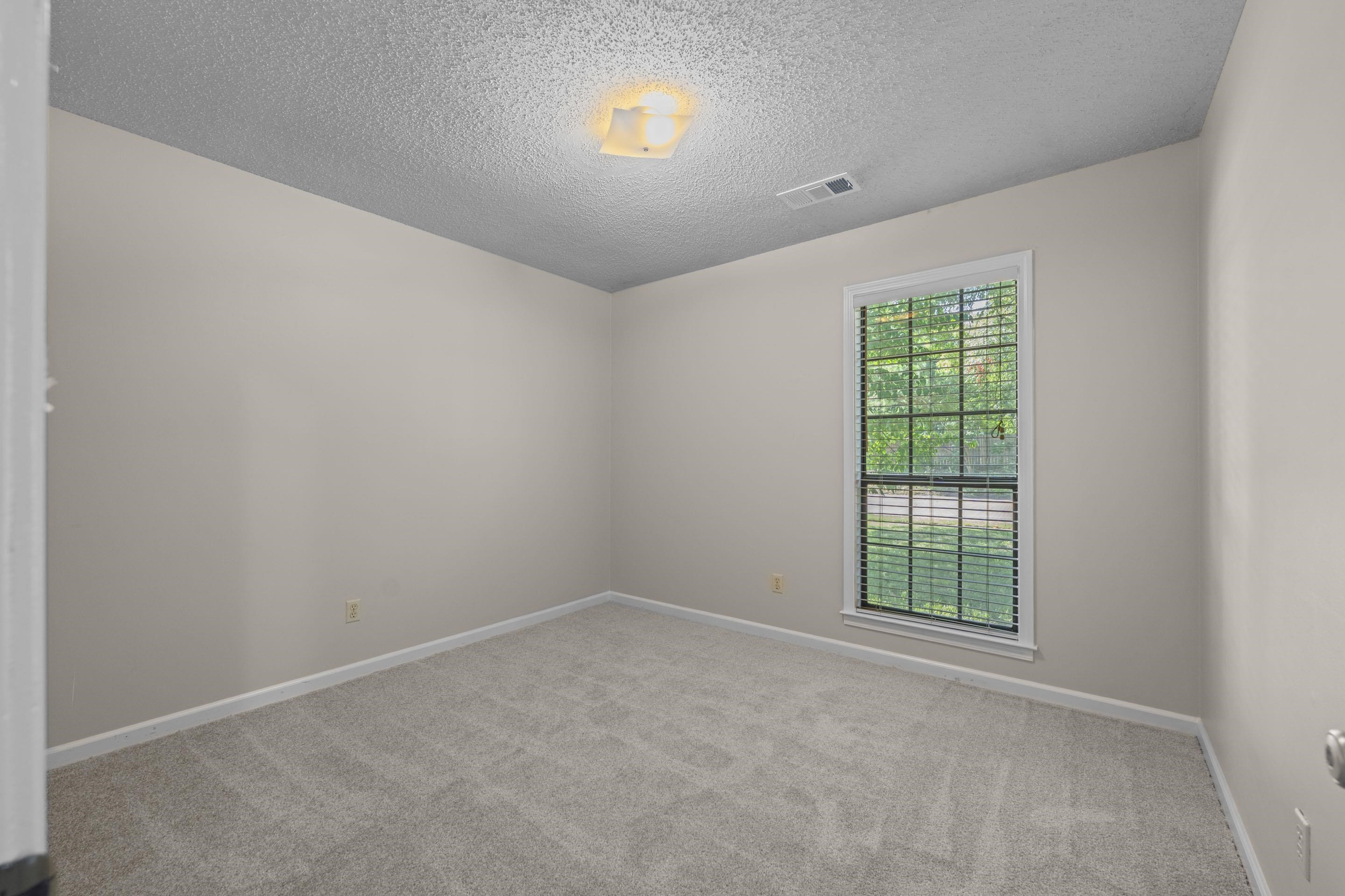 5916 Rensslaer Dr Property Photo 18